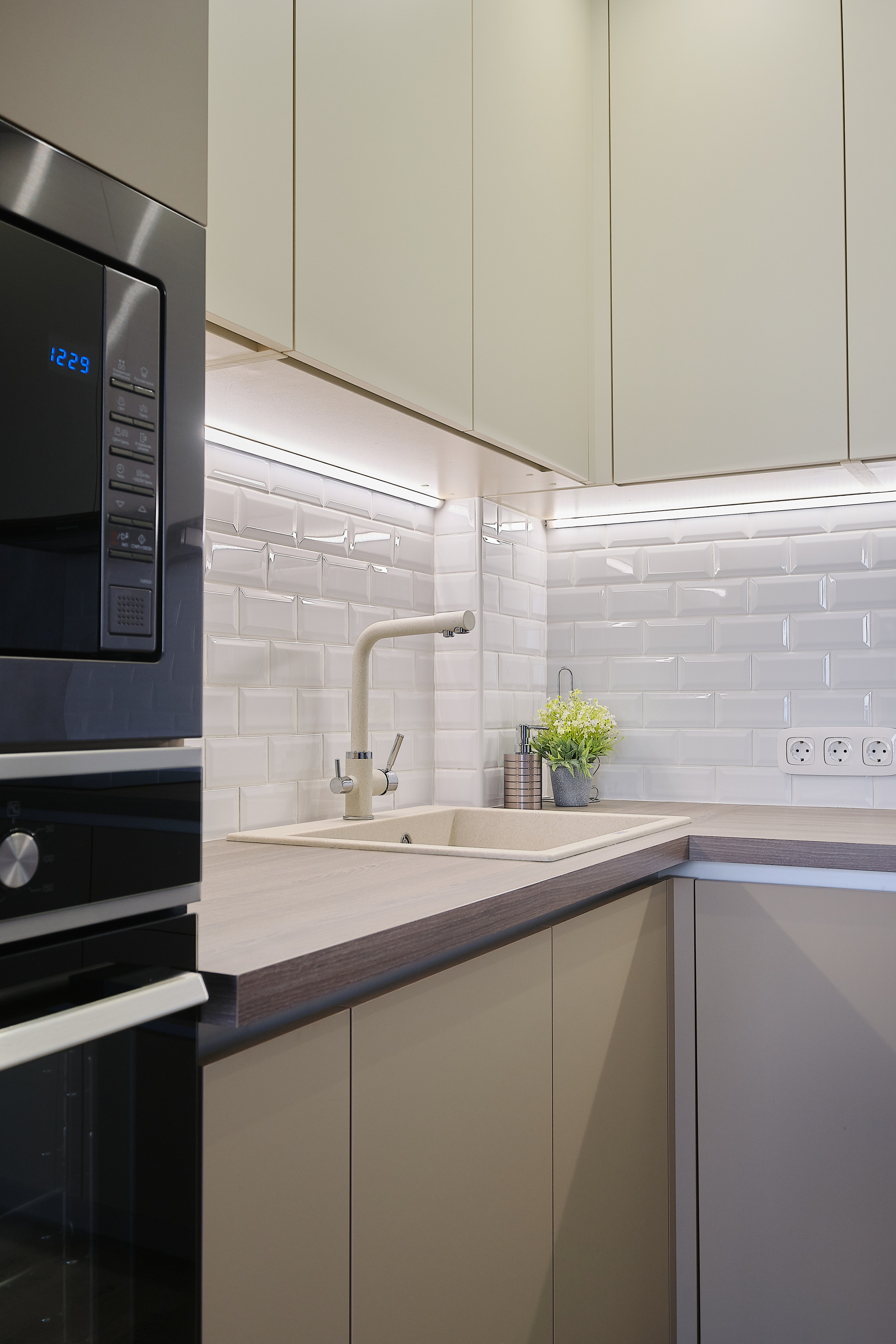 Кухня на заказ в Томске на ул.Береговая Томск| Мебель Кухни Шкафы. ГУДРУМ — Мебель на заказ в Томске | Кухни | Шкафы | Стулья и Столы