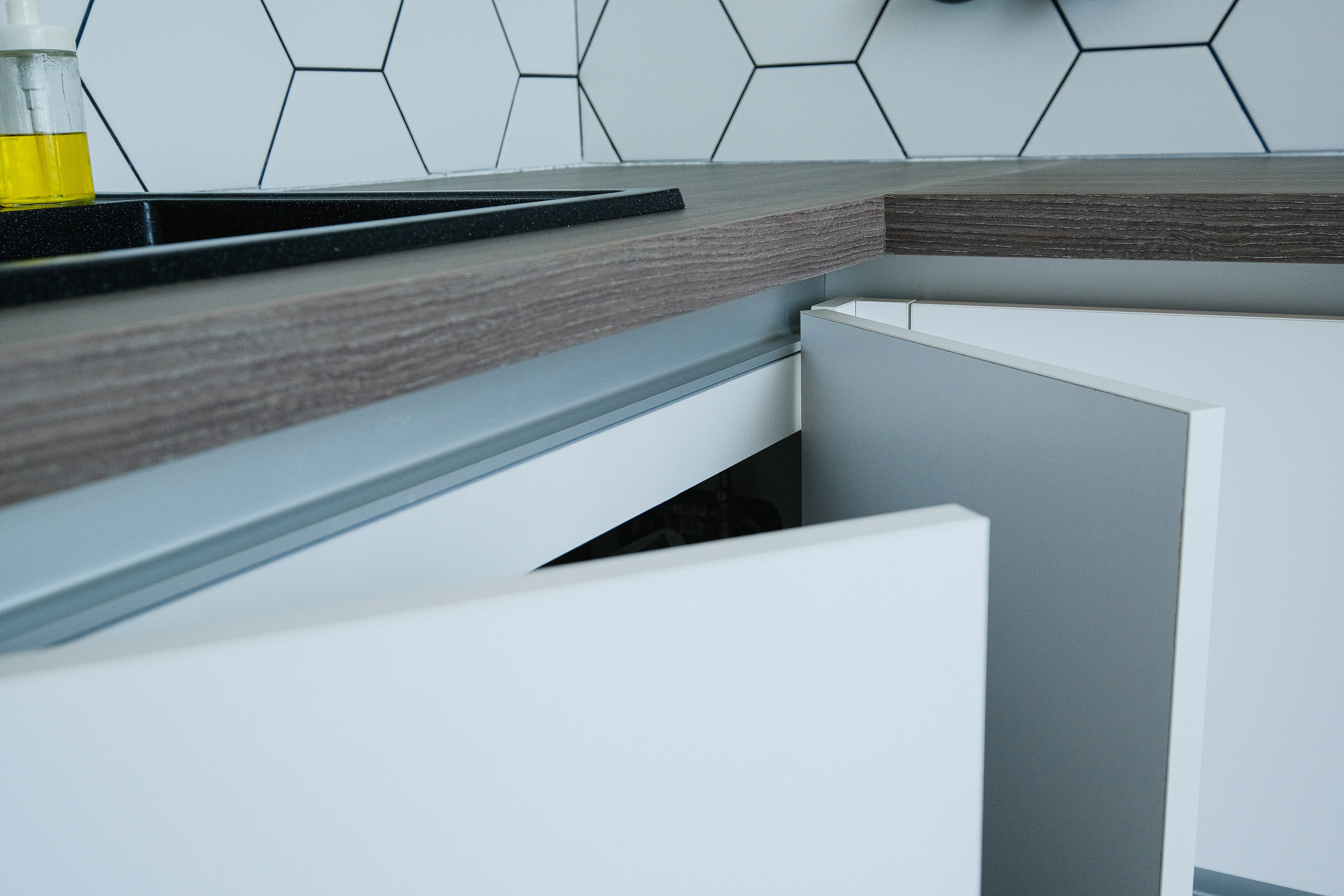 Кухня на заказ в Томске ЖК Северный Парк| Мебель Кухни Шкафы заказать. ГУДРУМ — Мебель на заказ в Томске | Кухни | Шкафы | Стулья и Столы