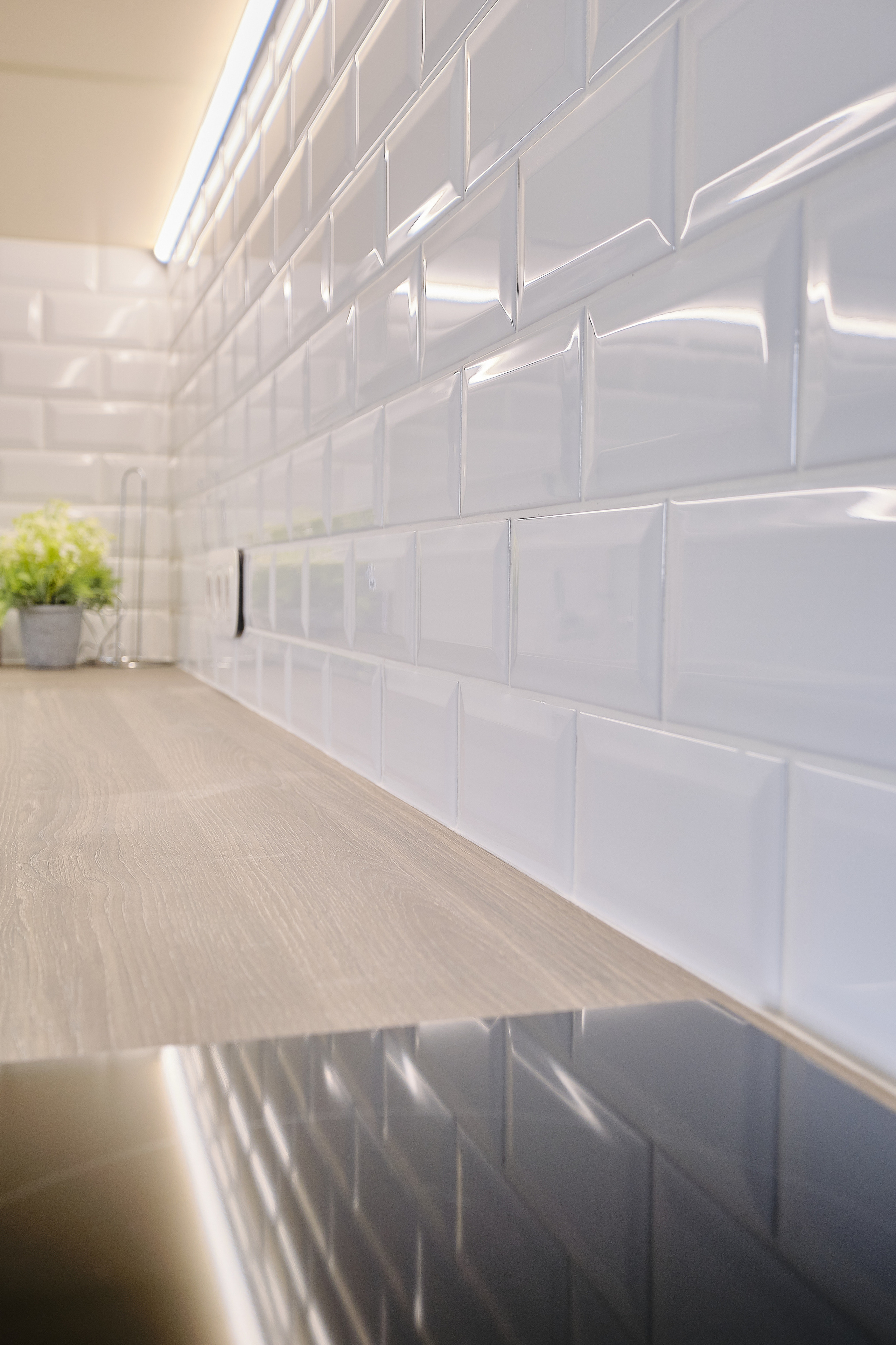 Кухня на заказ в Томске на ул.Береговая Томск| Мебель Кухни Шкафы. ГУДРУМ — Мебель на заказ в Томске | Кухни | Шкафы | Стулья и Столы