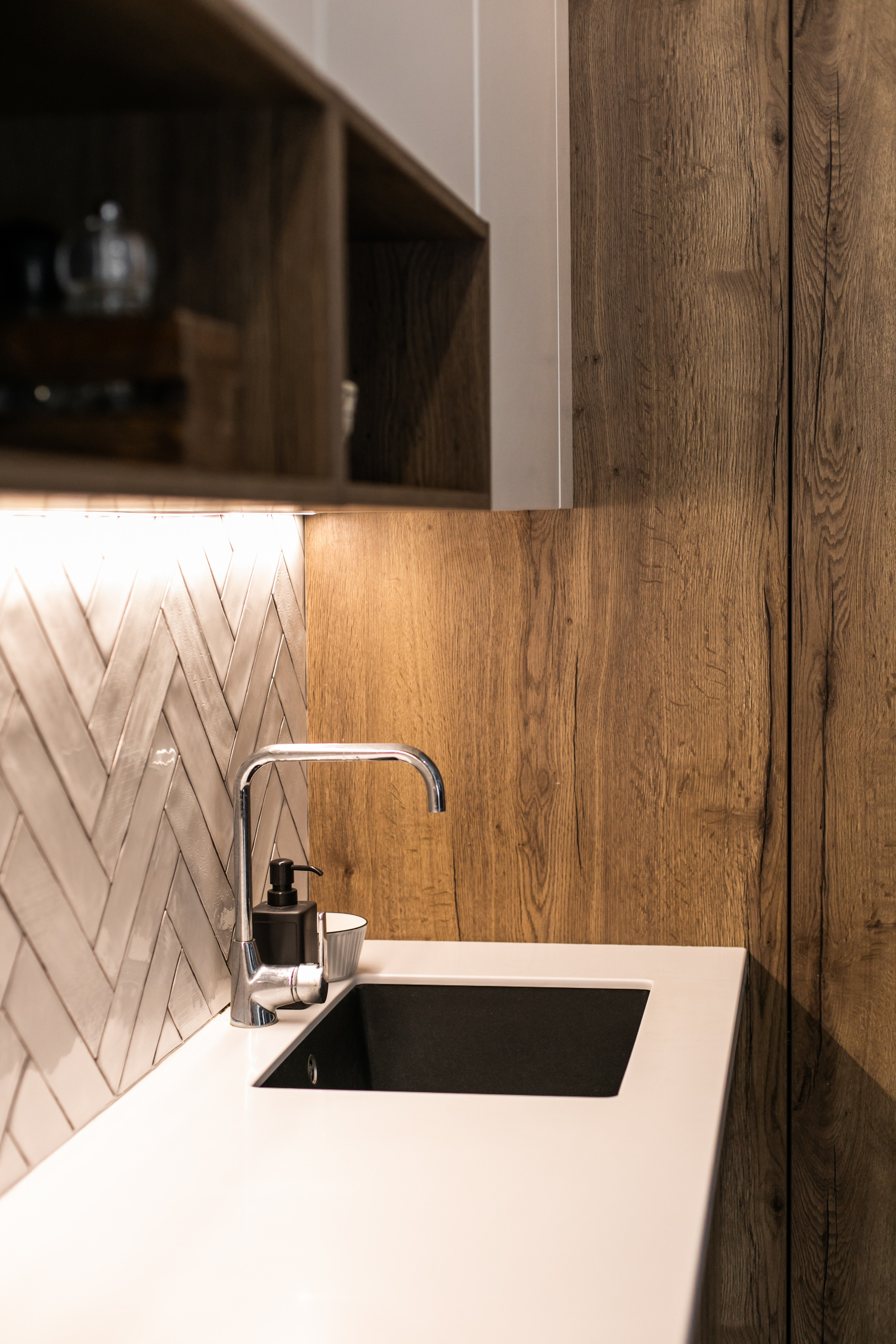 Кухня на заказ в Томске д.Петрово| Мебель Кухни Шкафы заказать. ГУДРУМ — Мебель на заказ в Томске | Кухни | Шкафы | Стулья и Столы