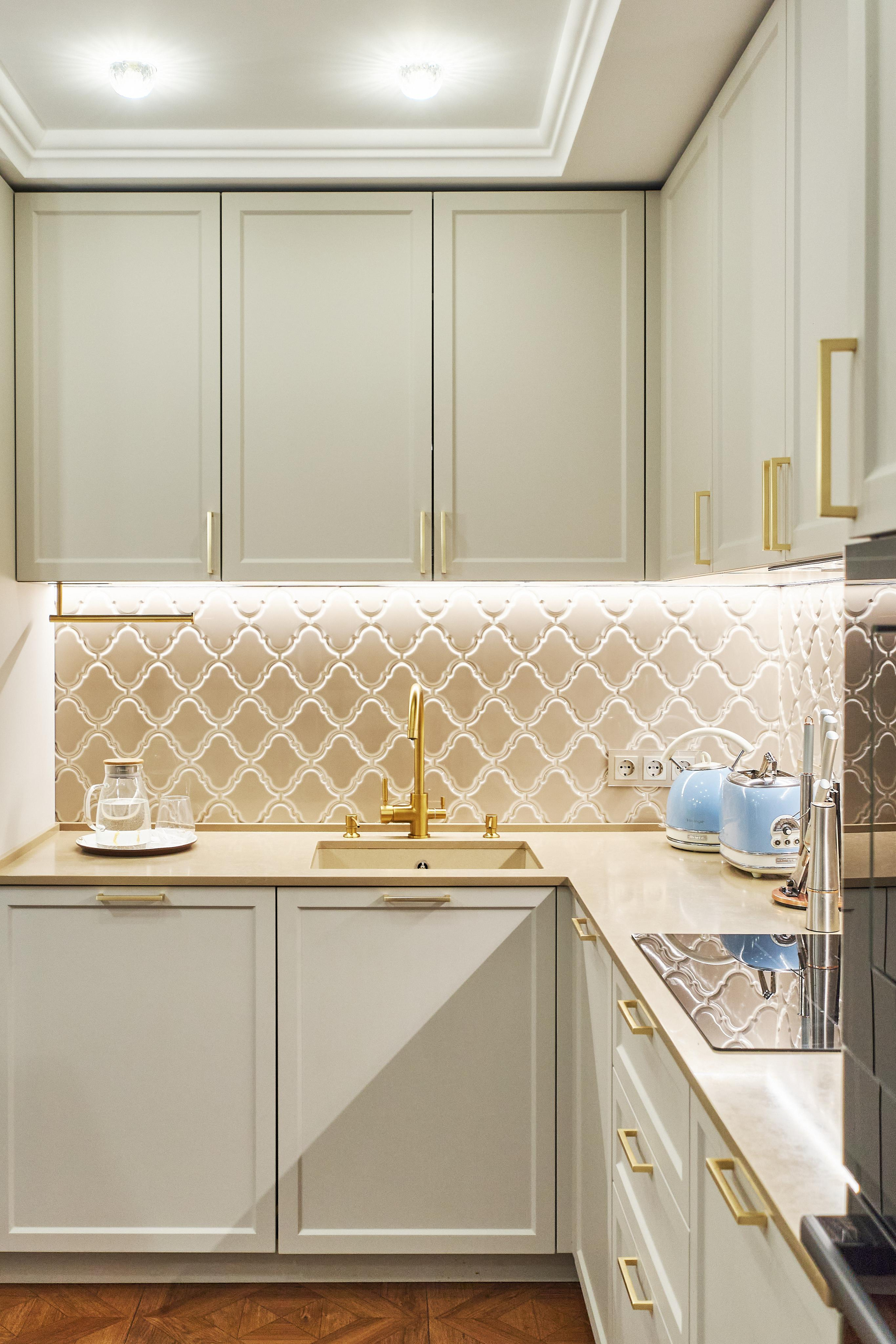 Угловая Кухня в Томске на заказ изготовление мебели по индивидуальным размерам