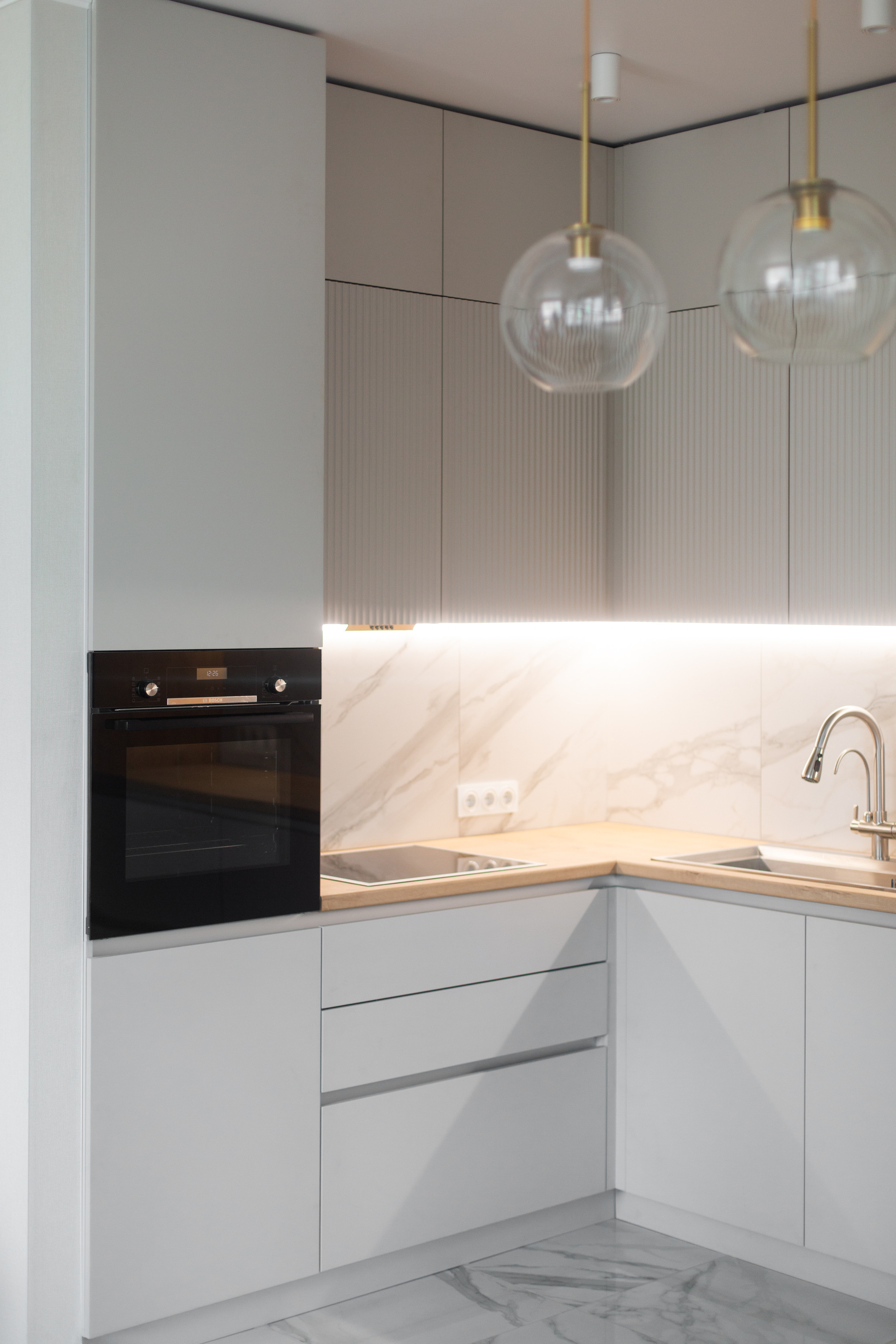 Кухня на заказ в Томске пер. Нечевский | Мебель Кухни Шкафы заказать. ГУДРУМ — Мебель на заказ в Томске | Кухни | Шкафы | Стулья и Столы