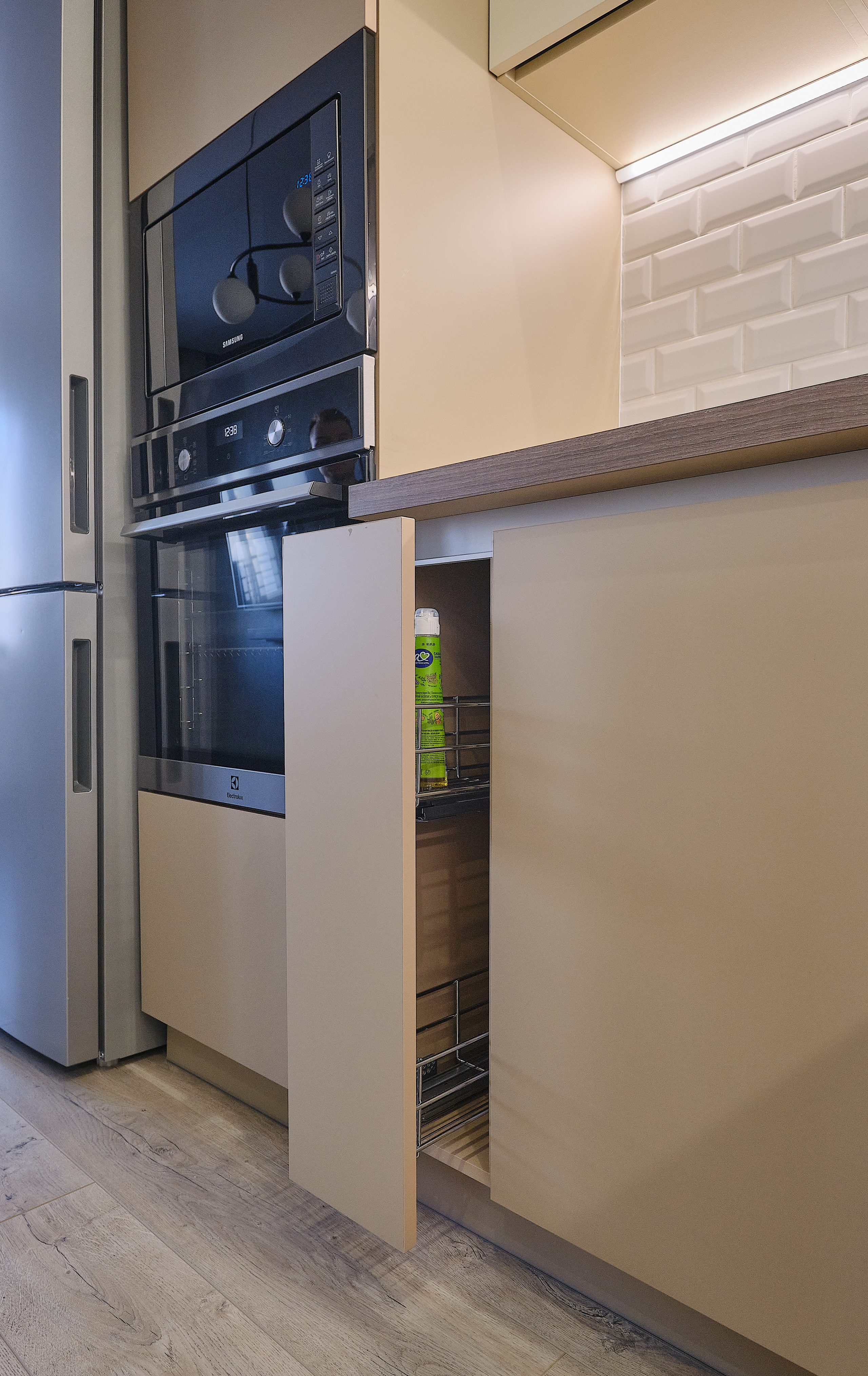 Кухня на заказ в Томске на ул.Береговая Томск| Мебель Кухни Шкафы. ГУДРУМ — Мебель на заказ в Томске | Кухни | Шкафы | Стулья и Столы