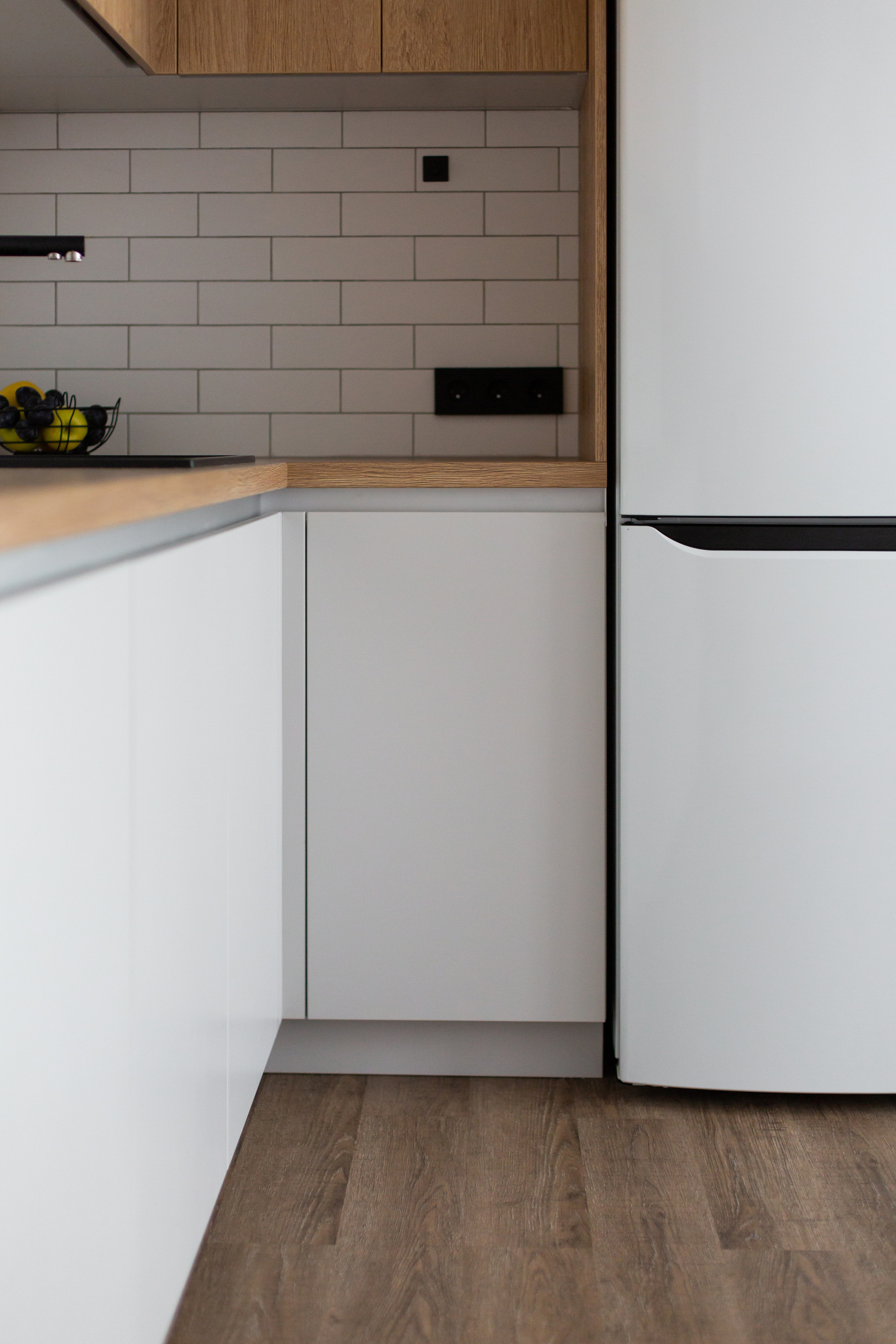 Кухня на заказ в Томске Комсомольский 48 | Мебель Кухни Шкафы заказать. ГУДРУМ — Мебель на заказ в Томске | Кухни | Шкафы | Стулья и Столы