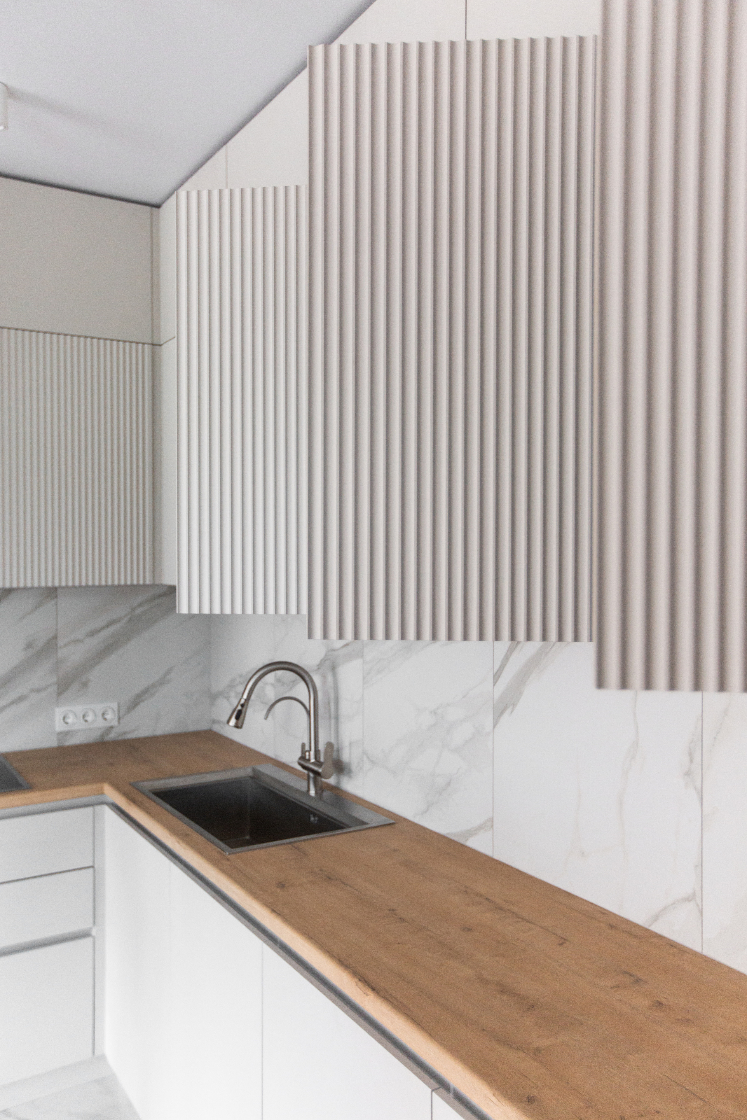 Кухня на заказ в Томске пер. Нечевский | Мебель Кухни Шкафы заказать. ГУДРУМ — Мебель на заказ в Томске | Кухни | Шкафы | Стулья и Столы