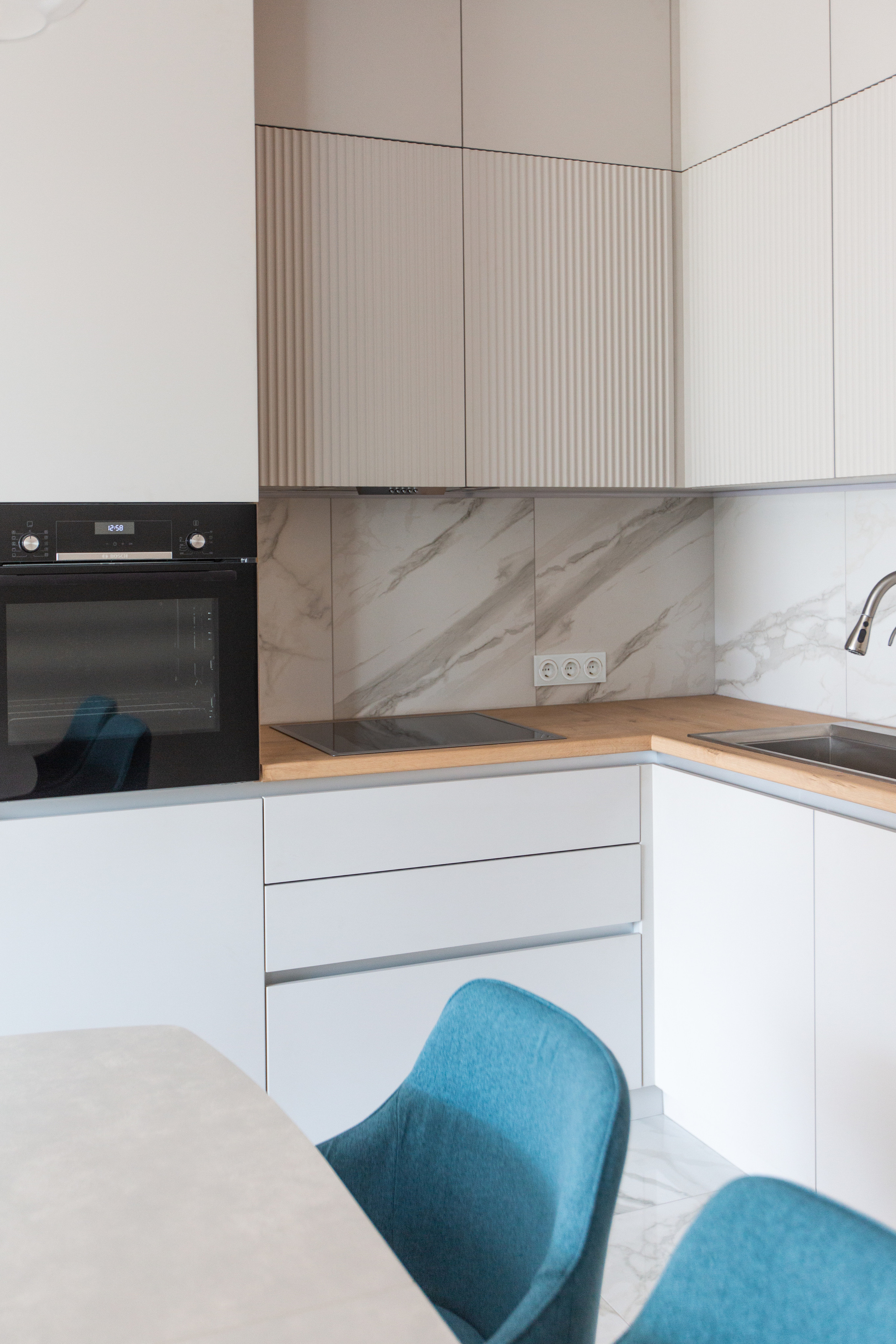 Кухня на заказ в Томске пер. Нечевский | Мебель Кухни Шкафы заказать. ГУДРУМ — Мебель на заказ в Томске | Кухни | Шкафы | Стулья и Столы