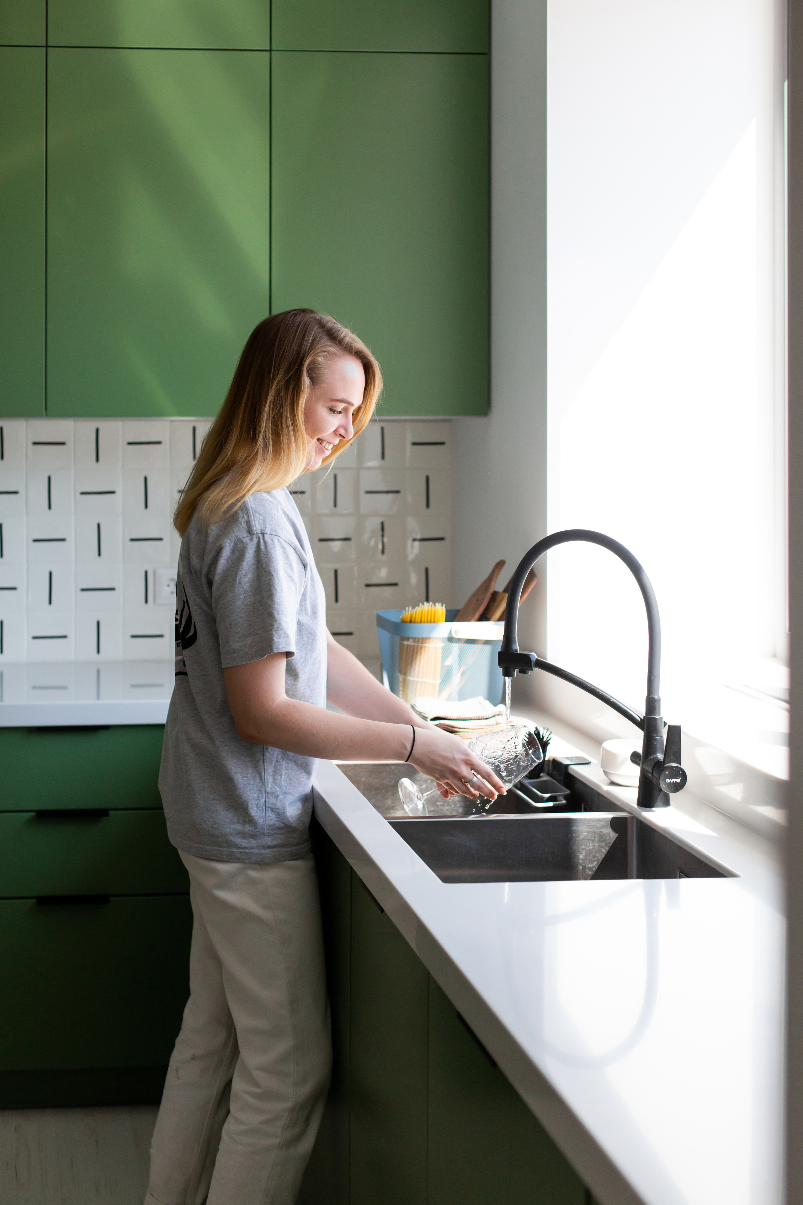 Кухня на заказ в Томске Холмы Village | Мебель Кухни Шкафы заказать. ГУДРУМ — Мебель на заказ в Томске | Кухни | Шкафы | Стулья и Столы