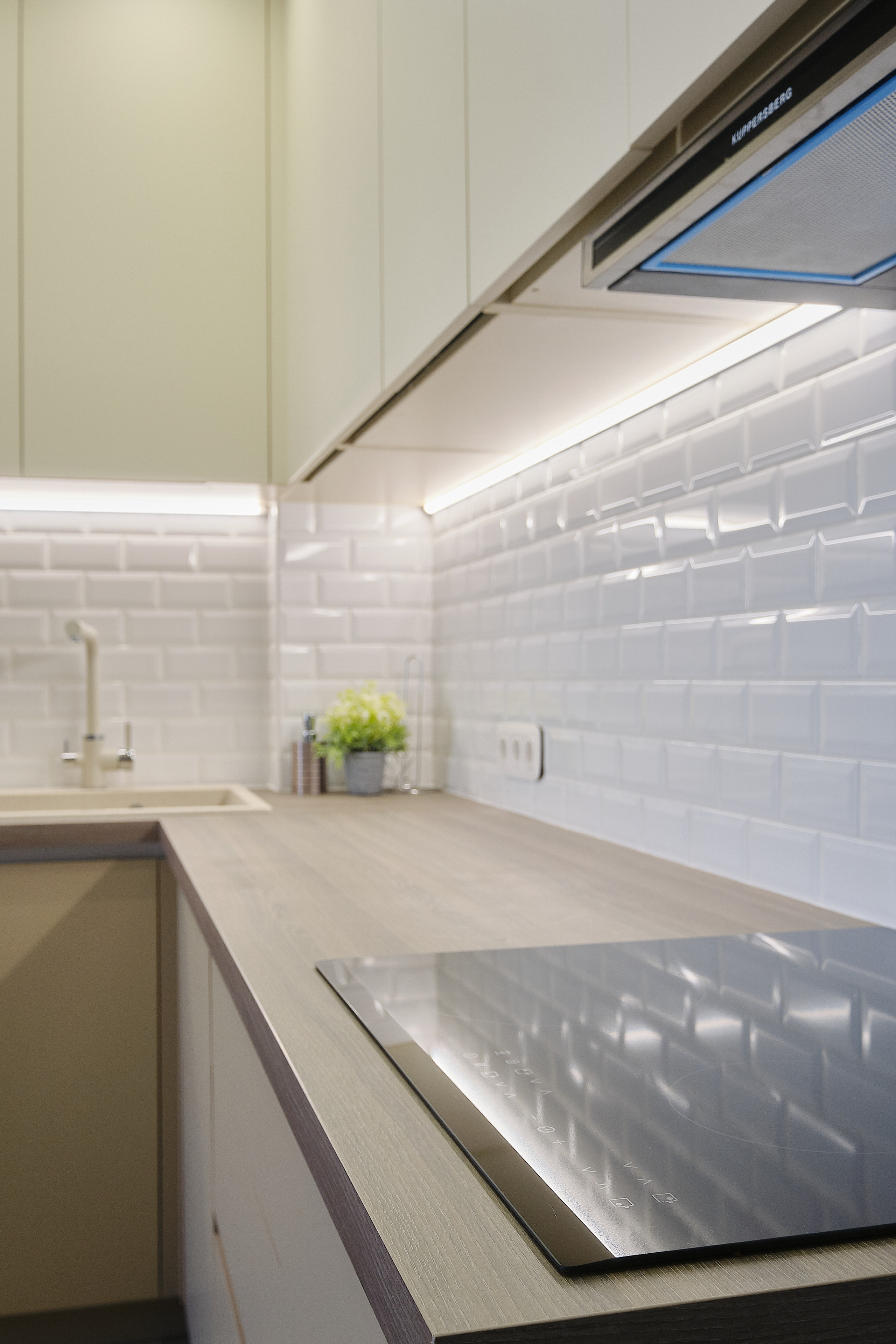 Кухня на заказ в Томске на ул.Береговая Томск| Мебель Кухни Шкафы. ГУДРУМ — Мебель на заказ в Томске | Кухни | Шкафы | Стулья и Столы