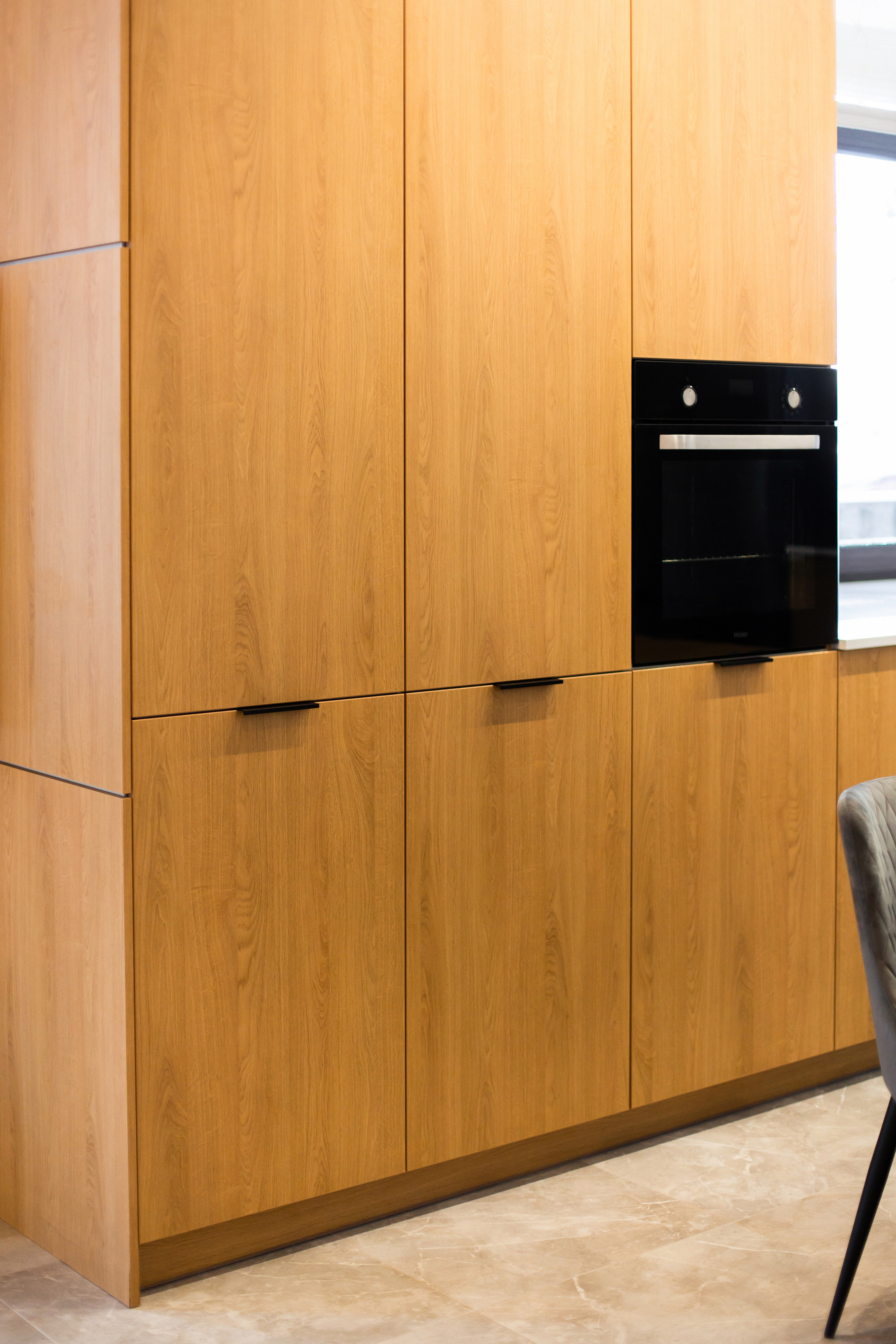 Кухня на заказ в Томске д. Некрасово | Мебель Кухни Шкафы заказать. ГУДРУМ — Мебель на заказ в Томске | Кухни | Шкафы | Стулья и Столы