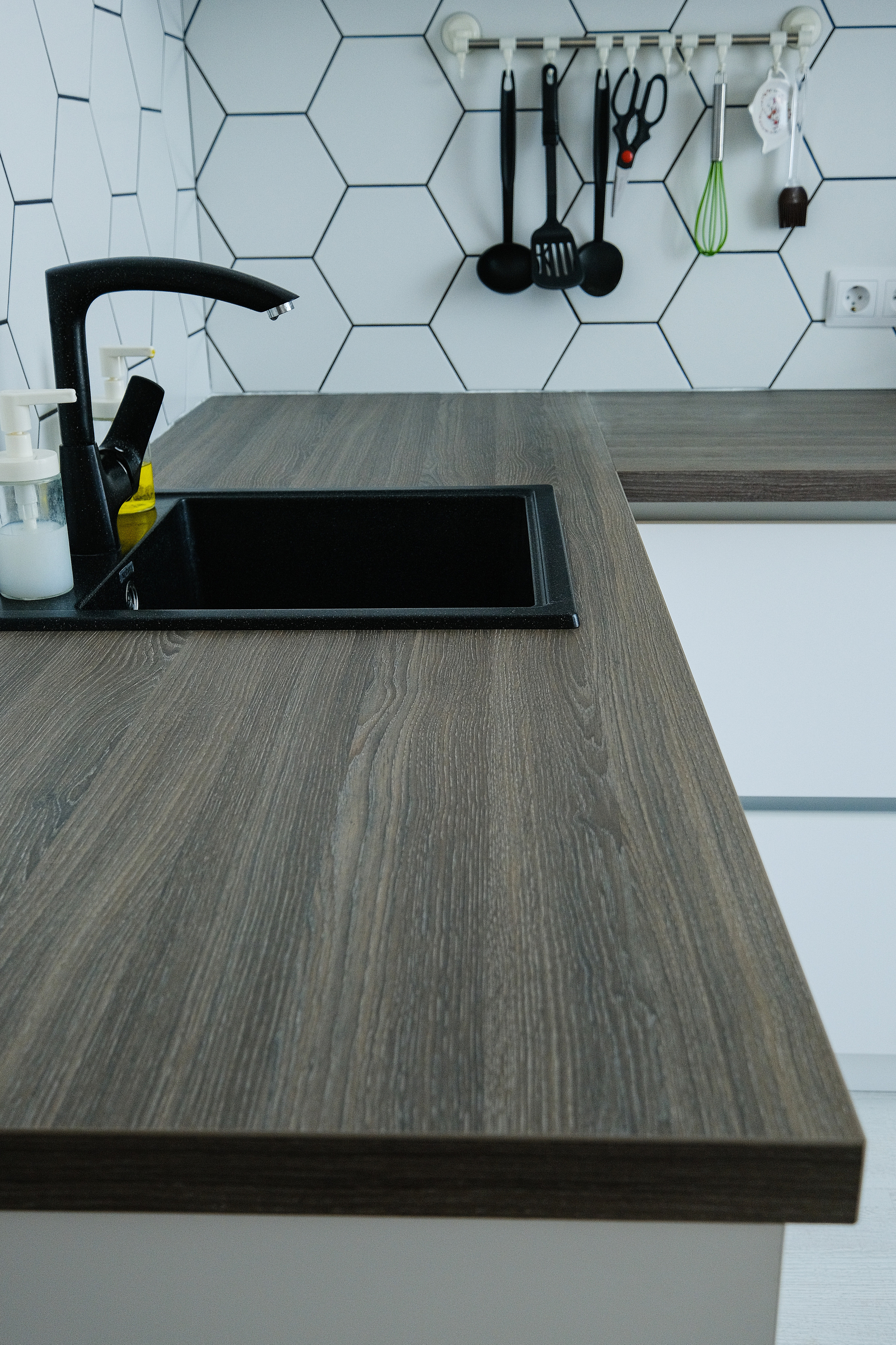 Кухня на заказ в Томске ЖК Северный Парк| Мебель Кухни Шкафы заказать. ГУДРУМ — Мебель на заказ в Томске | Кухни | Шкафы | Стулья и Столы