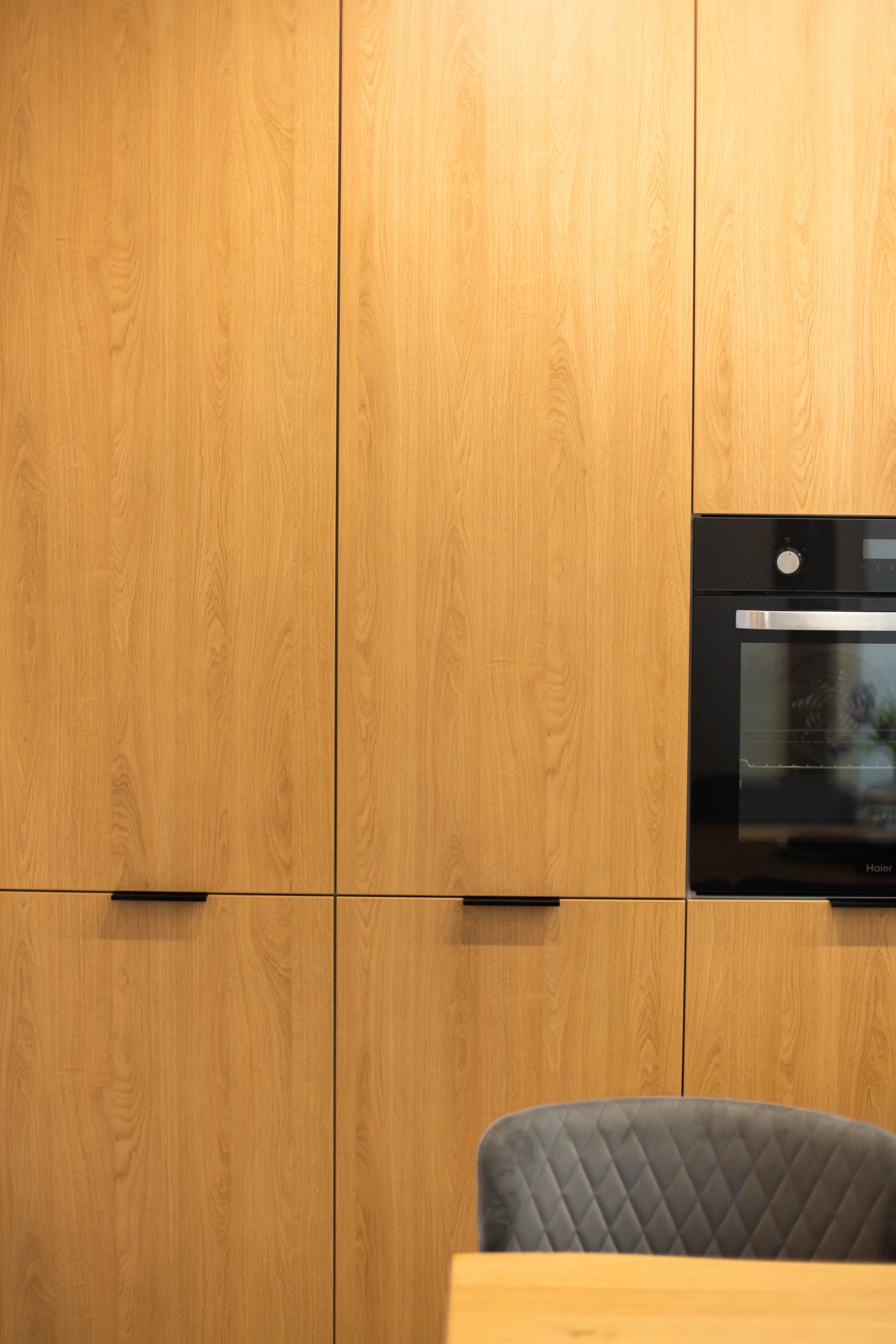 Кухня на заказ в Томске д. Некрасово | Мебель Кухни Шкафы заказать. ГУДРУМ — Мебель на заказ в Томске | Кухни | Шкафы | Стулья и Столы