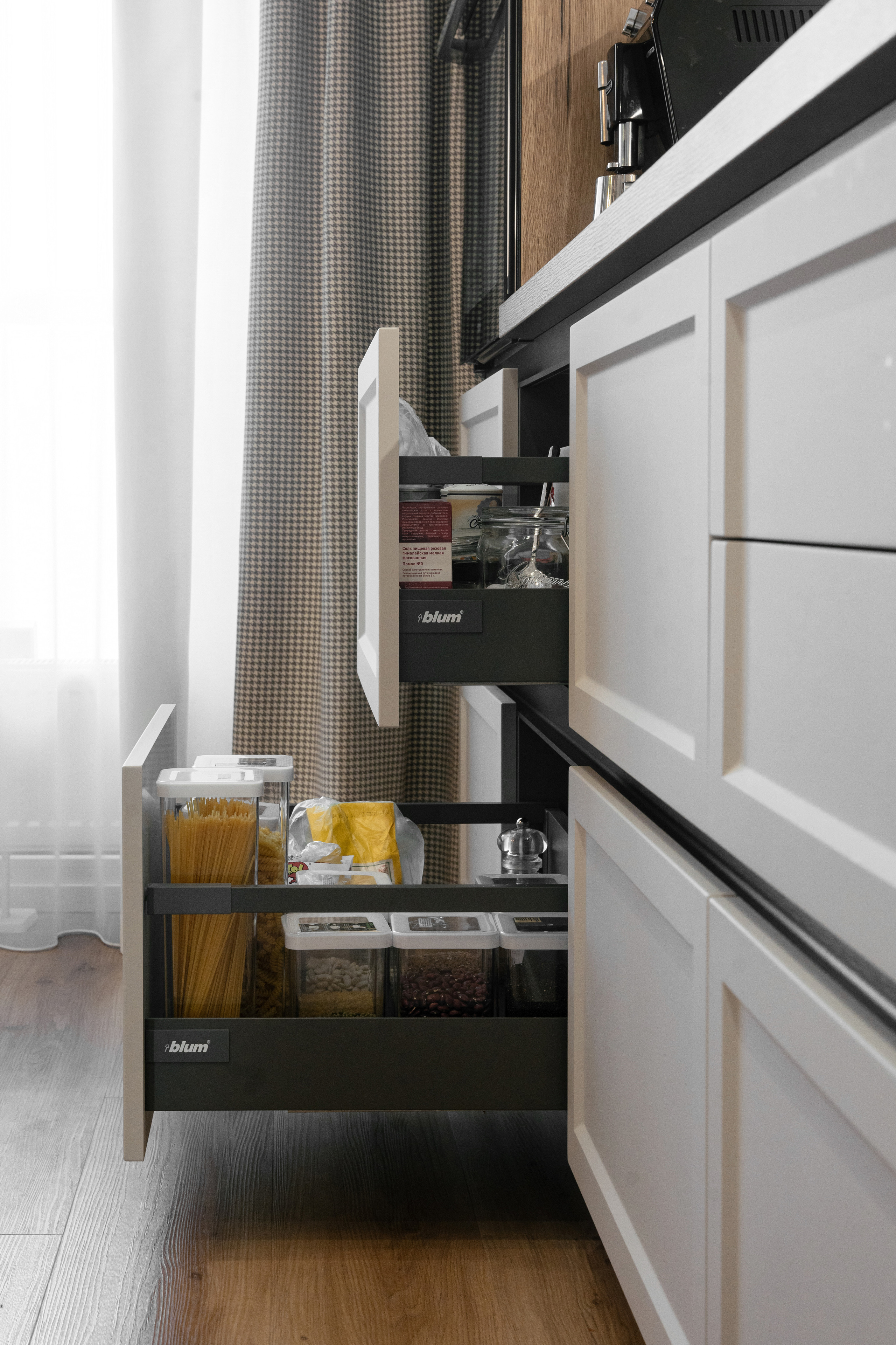 Михайловский Парк Мебель по дизайн проекту в Томске на заказ. ГУДРУМ — Мебель на заказ в Томске | Кухни | Шкафы | Стулья и Столы