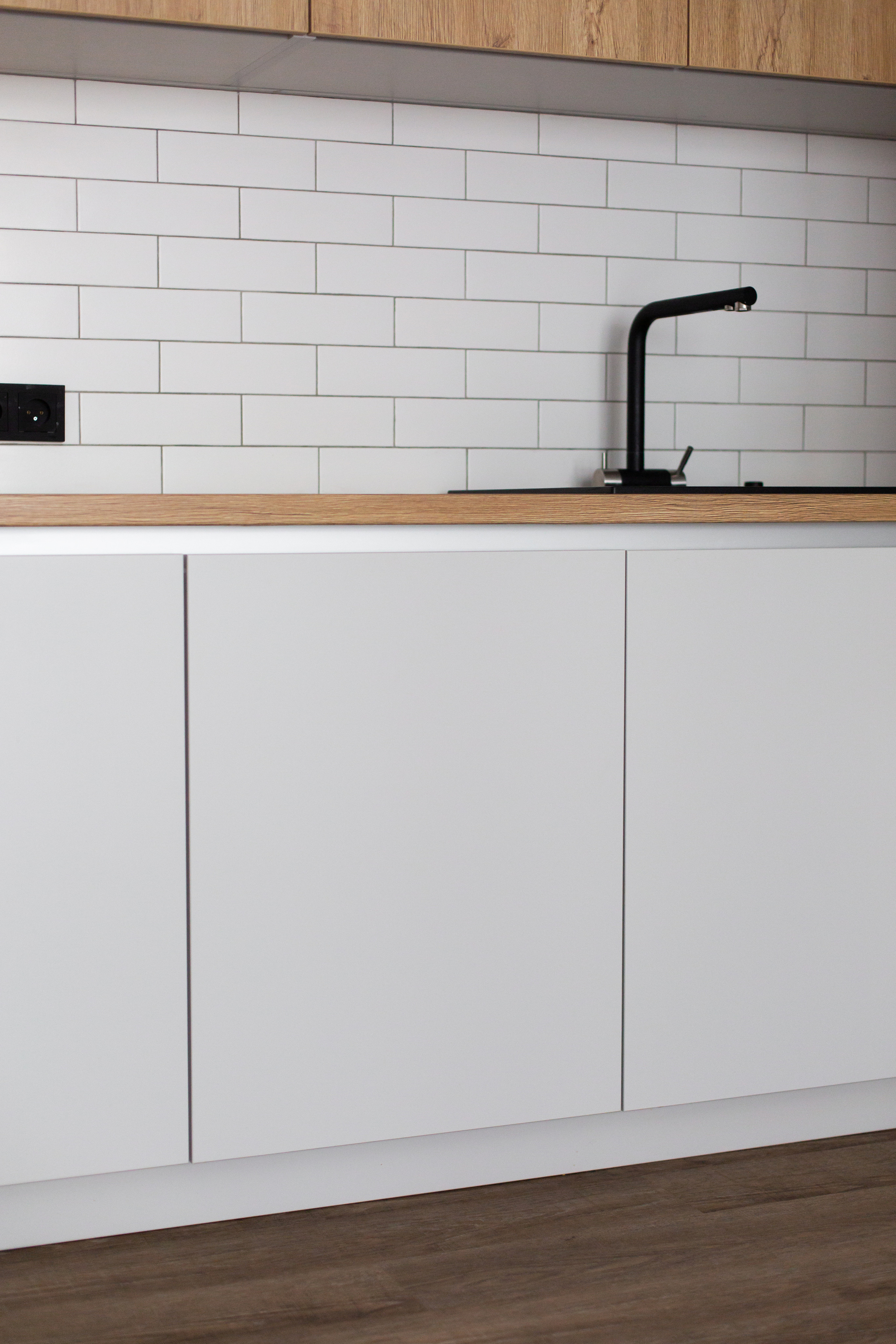 Кухня на заказ в Томске Комсомольский 48 | Мебель Кухни Шкафы заказать. ГУДРУМ — Мебель на заказ в Томске | Кухни | Шкафы | Стулья и Столы