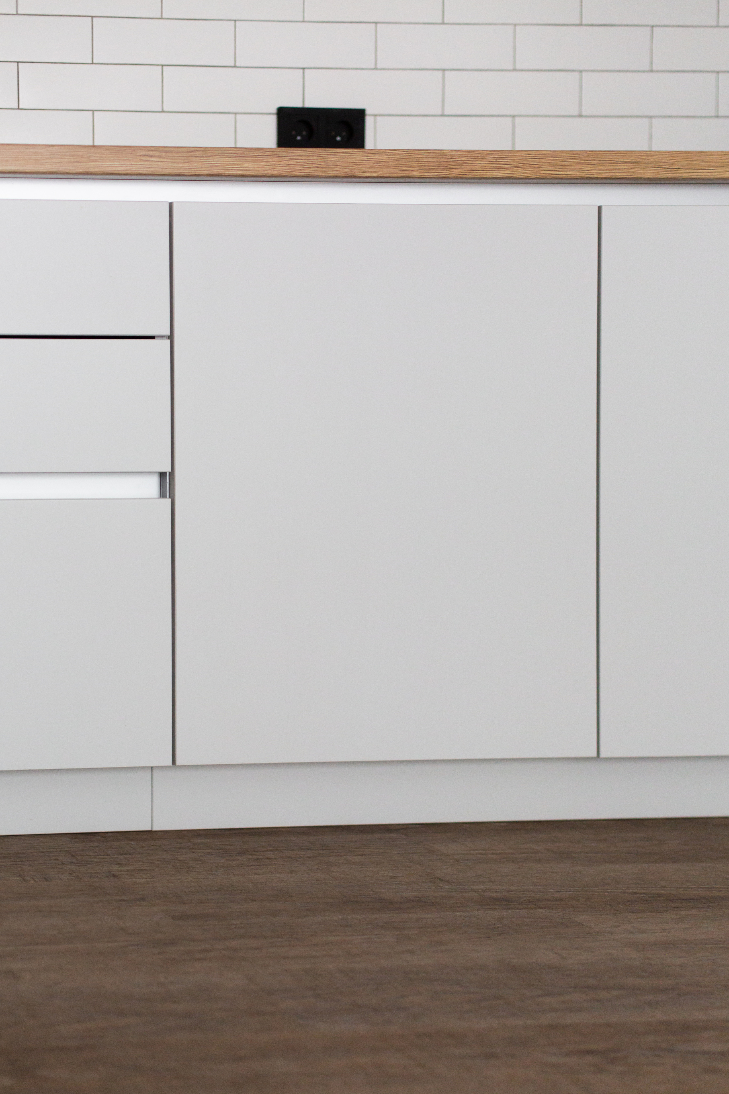 Кухня на заказ в Томске Комсомольский 48 | Мебель Кухни Шкафы заказать. ГУДРУМ — Мебель на заказ в Томске | Кухни | Шкафы | Стулья и Столы