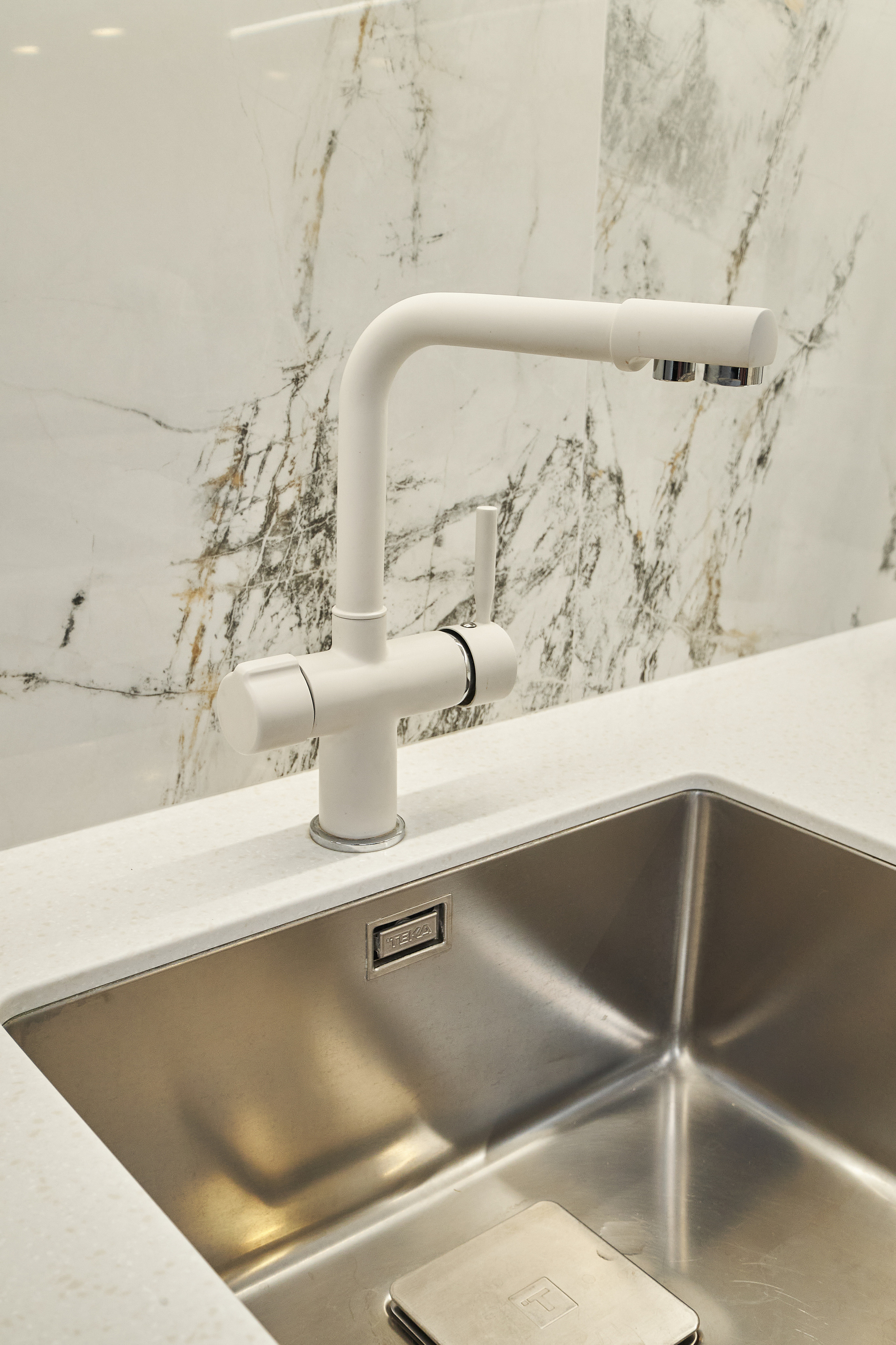 Кухня на заказ в Томске на ул.Лебедева Томск| Мебель Кухни Шкафы. ГУДРУМ — Мебель на заказ в Томске | Кухни | Шкафы | Стулья и Столы