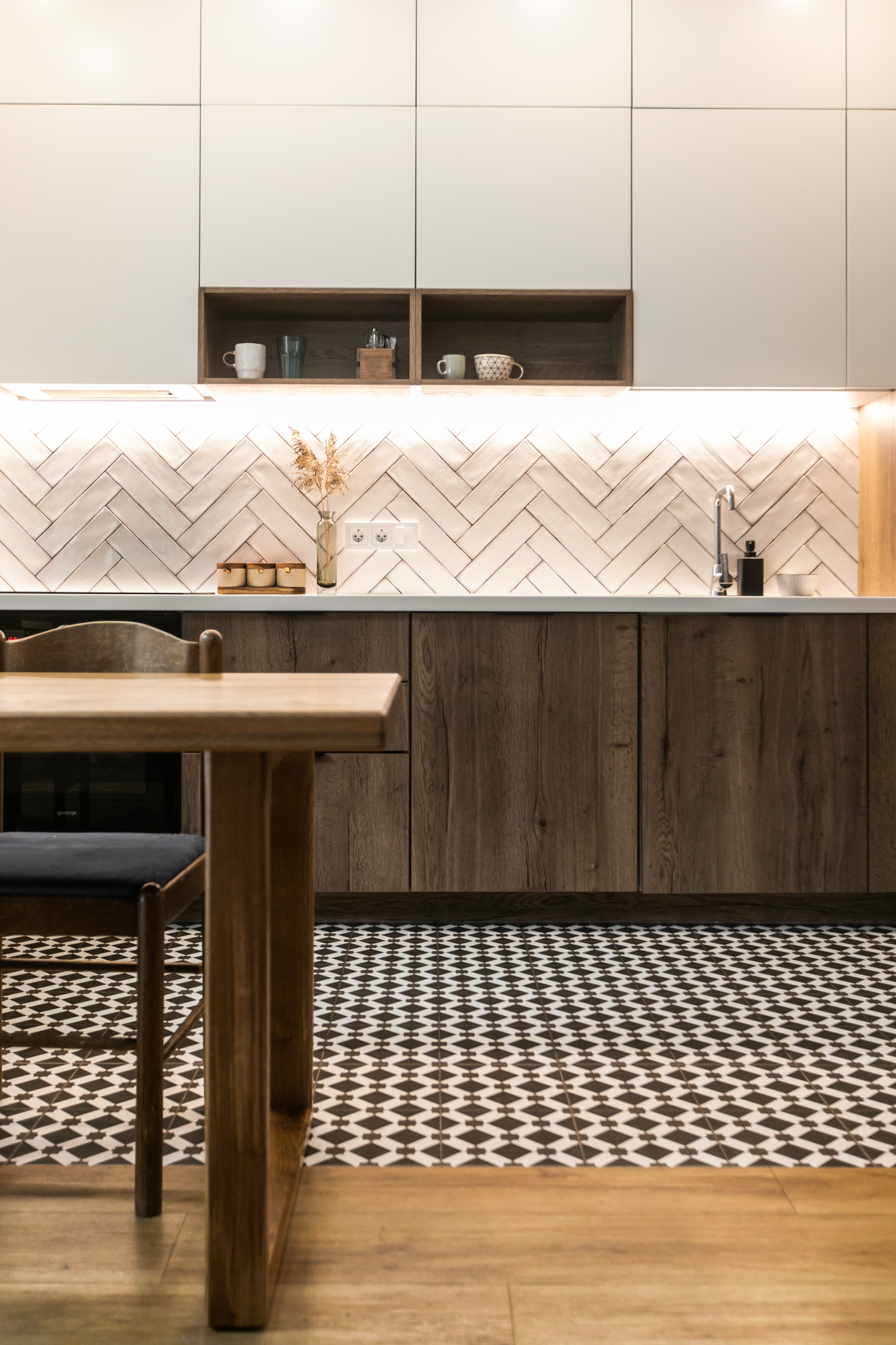 Кухня на заказ в Томске д.Петрово| Мебель Кухни Шкафы заказать. ГУДРУМ — Мебель на заказ в Томске | Кухни | Шкафы | Стулья и Столы