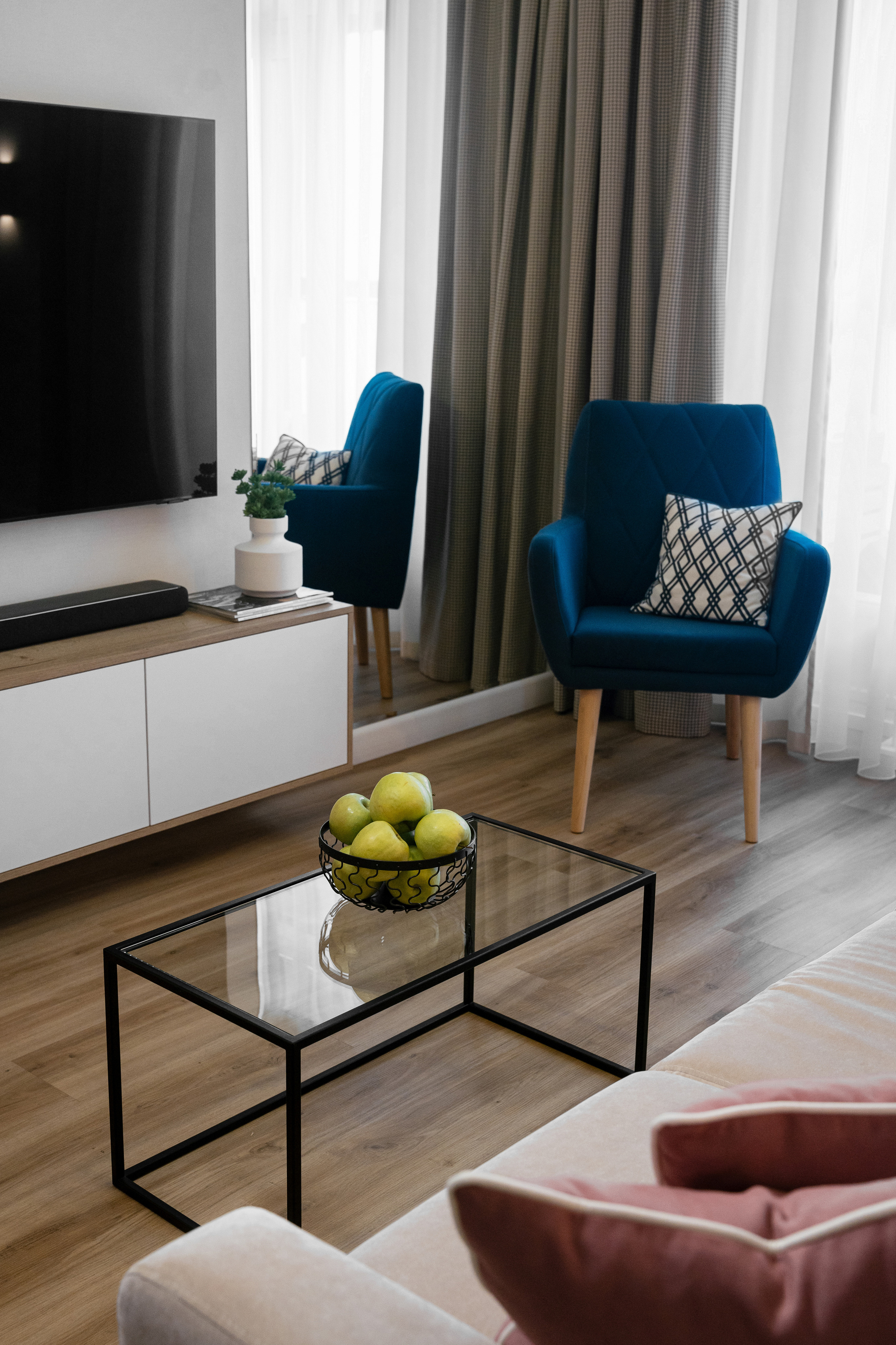 Михайловский Парк Мебель по дизайн проекту в Томске на заказ. ГУДРУМ — Мебель на заказ в Томске | Кухни | Шкафы | Стулья и Столы