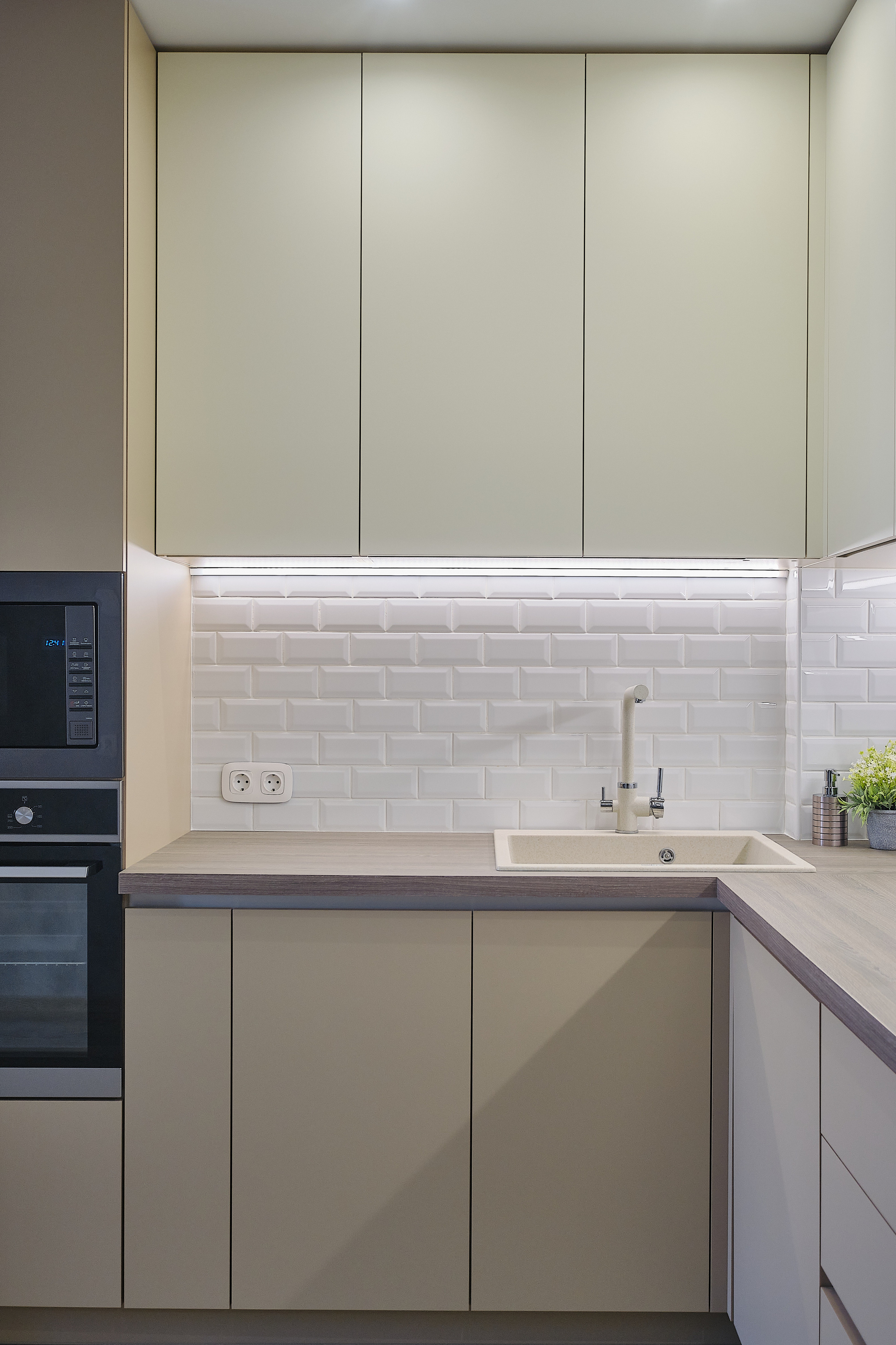 Кухня на заказ в Томске на ул.Береговая Томск| Мебель Кухни Шкафы. ГУДРУМ — Мебель на заказ в Томске | Кухни | Шкафы | Стулья и Столы