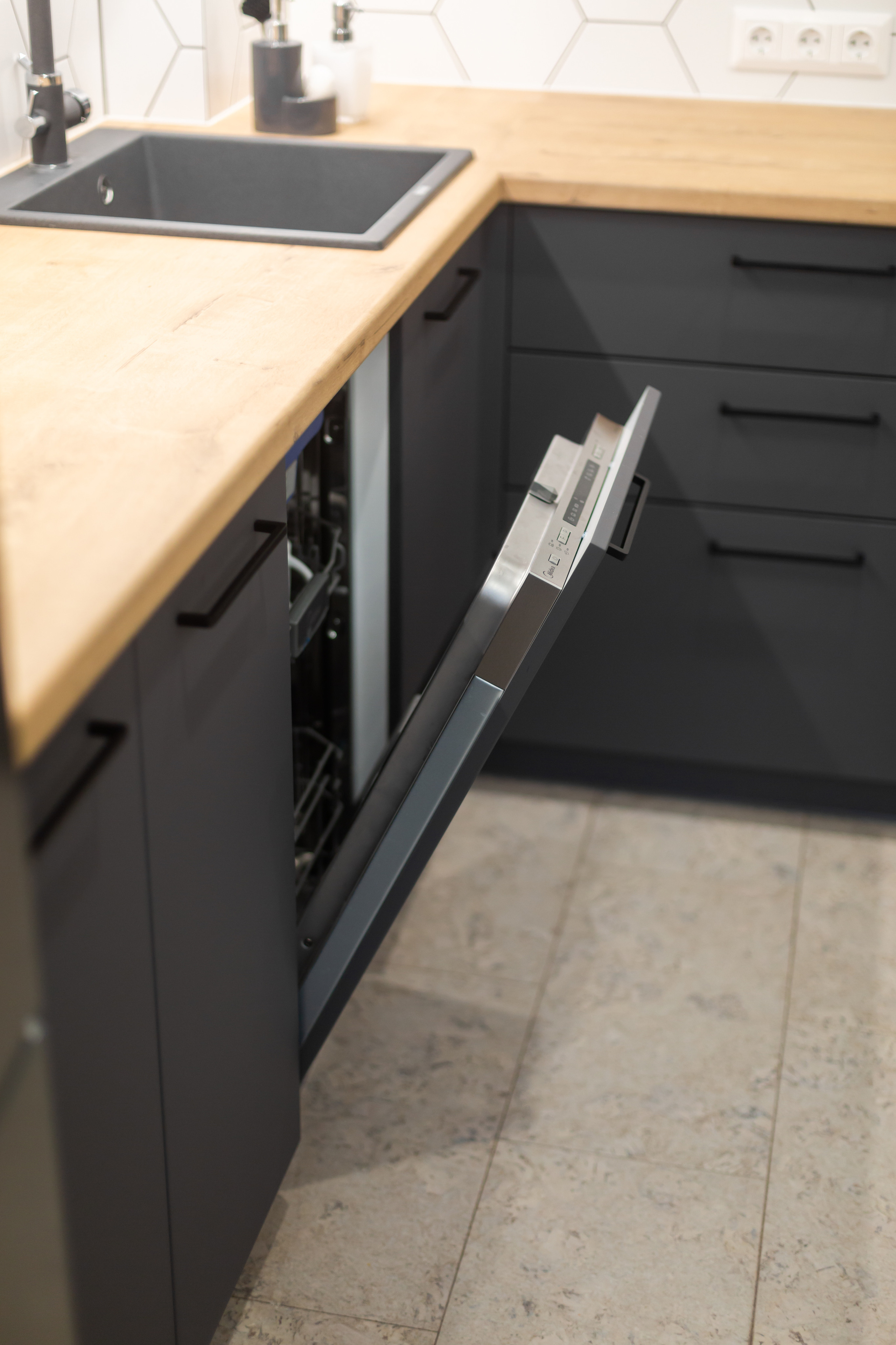 Кухня на заказ в г. Томск Северный Парк| Кухни Шкафы заказать. ГУДРУМ — Мебель на заказ в Томске | Кухни | Шкафы | Стулья и Столы