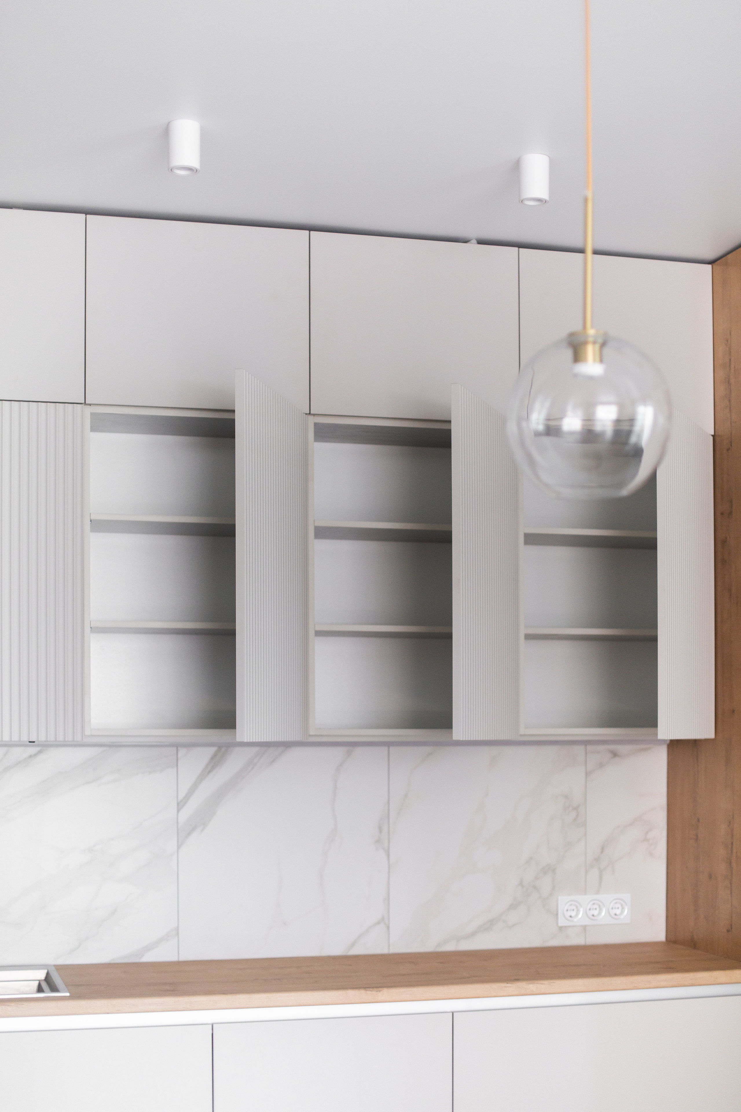 Кухня на заказ в Томске пер. Нечевский | Мебель Кухни Шкафы заказать. ГУДРУМ — Мебель на заказ в Томске | Кухни | Шкафы | Стулья и Столы