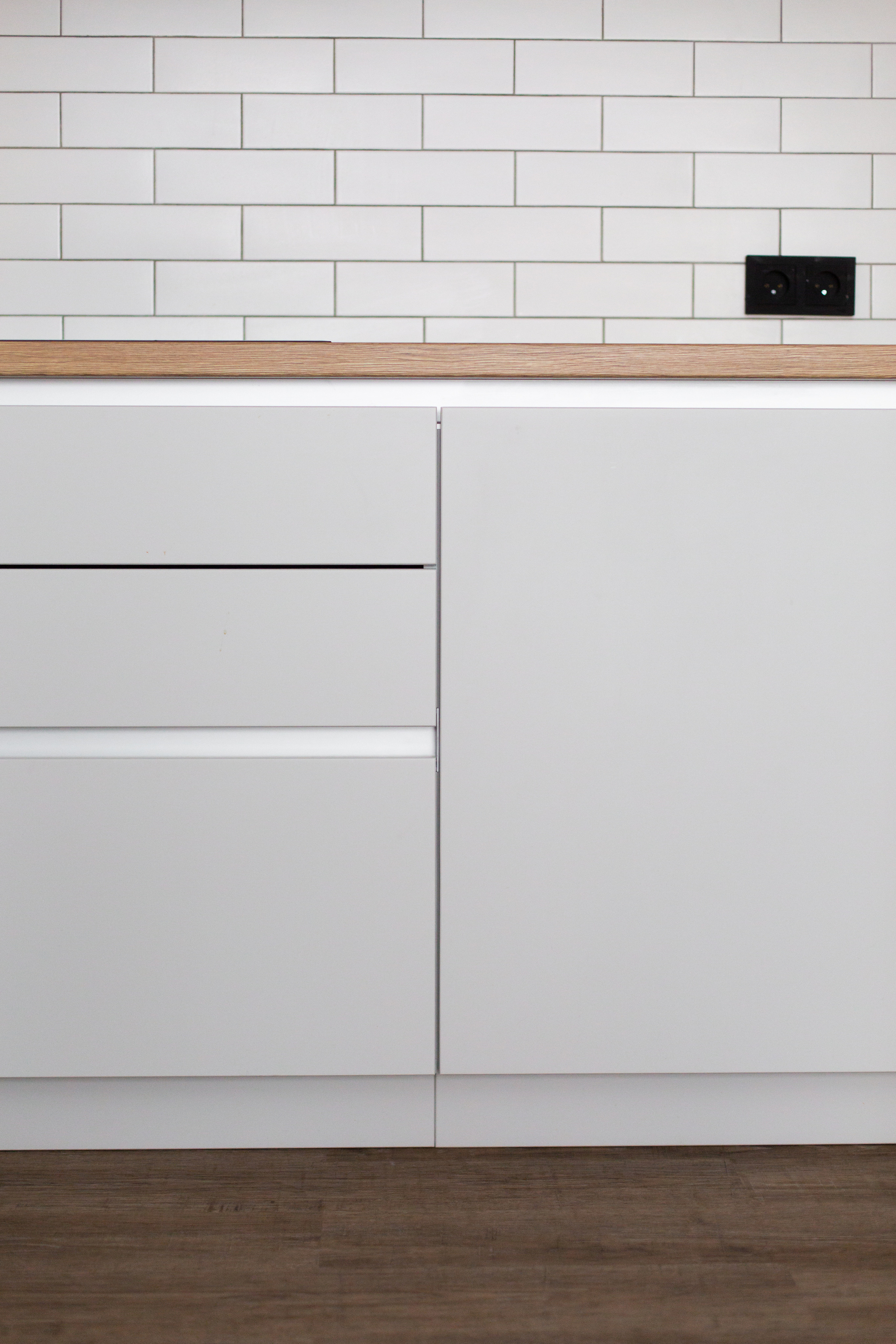 Кухня на заказ в Томске Комсомольский 48 | Мебель Кухни Шкафы заказать. ГУДРУМ — Мебель на заказ в Томске | Кухни | Шкафы | Стулья и Столы