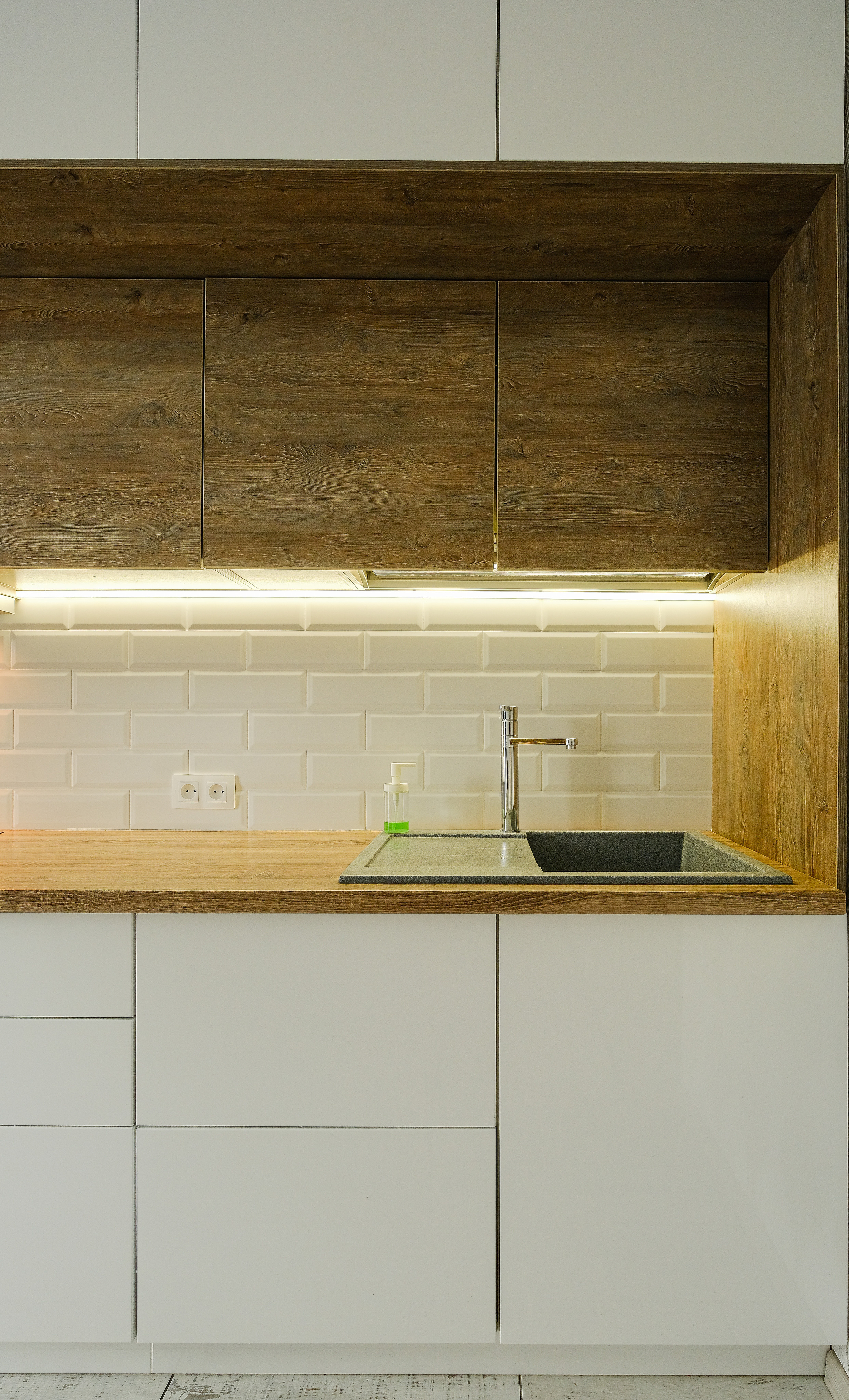 Кухня на заказ в Томске на пер. Овражный Томск| Мебель Кухни Шкафы. ГУДРУМ — Мебель на заказ в Томске | Кухни | Шкафы | Стулья и Столы