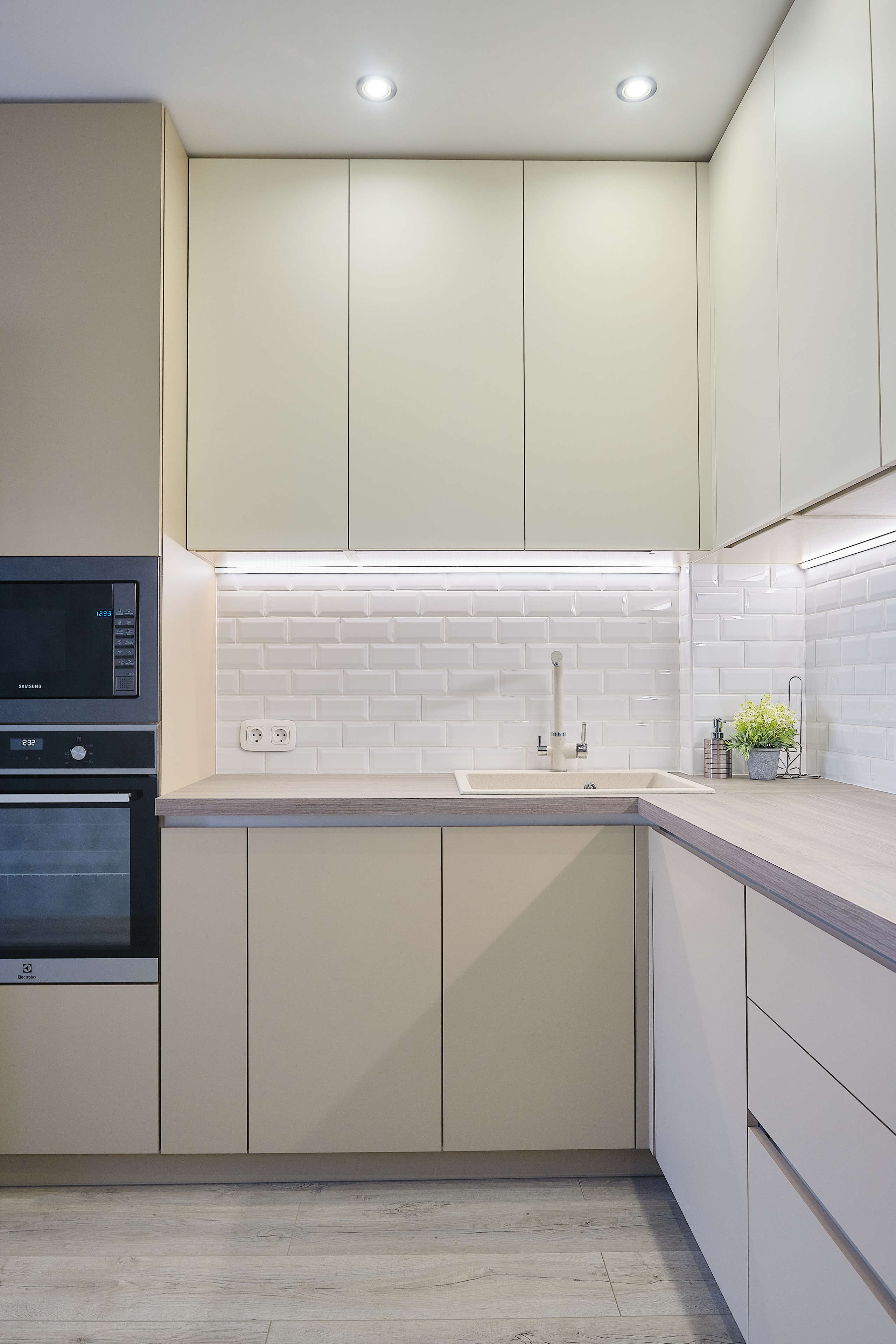 Кухня на заказ в Томске на ул.Береговая Томск| Мебель Кухни Шкафы. ГУДРУМ — Мебель на заказ в Томске | Кухни | Шкафы | Стулья и Столы