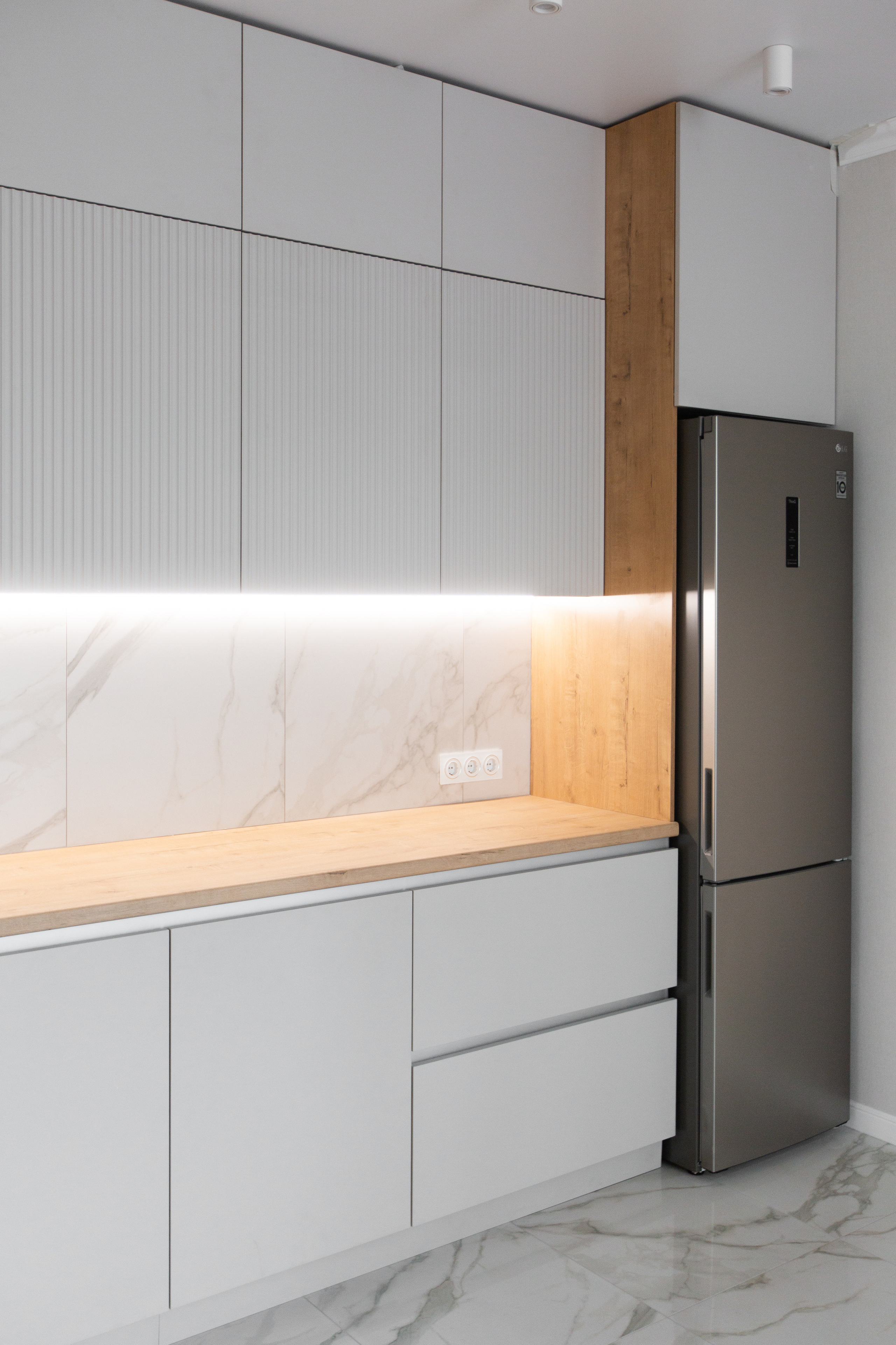 Кухня на заказ в Томске пер. Нечевский | Мебель Кухни Шкафы заказать. ГУДРУМ — Мебель на заказ в Томске | Кухни | Шкафы | Стулья и Столы