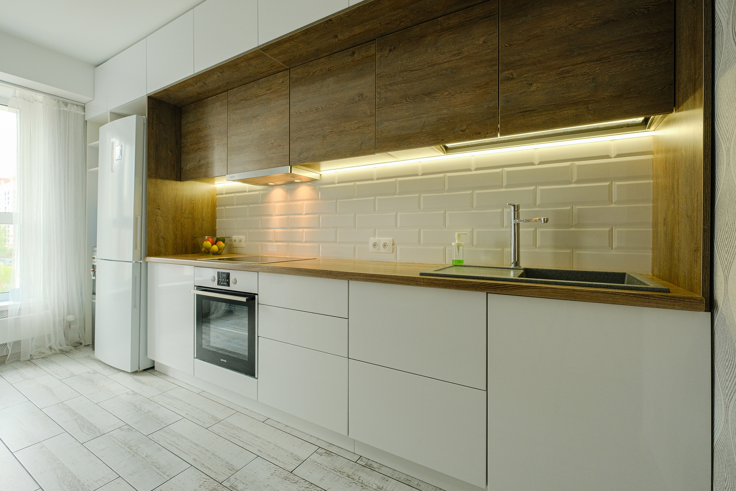 Кухня на заказ в Томске на пер. Овражный Томск| Мебель Кухни Шкафы. ГУДРУМ — Мебель на заказ в Томске | Кухни | Шкафы | Стулья и Столы