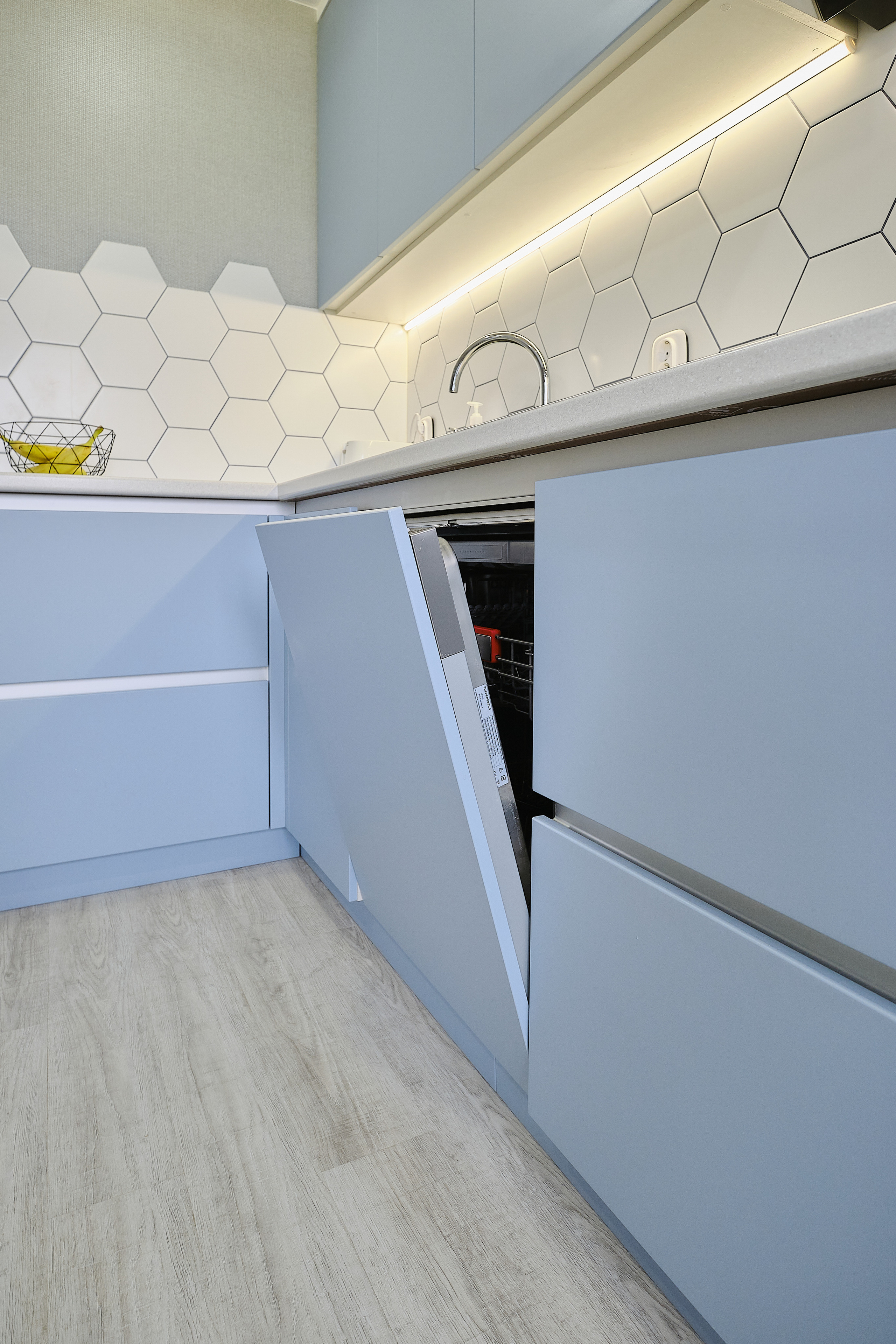 Кухня на заказ в Томске Овражный | Мебель Кухни Шкафы заказать. ГУДРУМ — Мебель на заказ в Томске | Кухни | Шкафы | Стулья и Столы