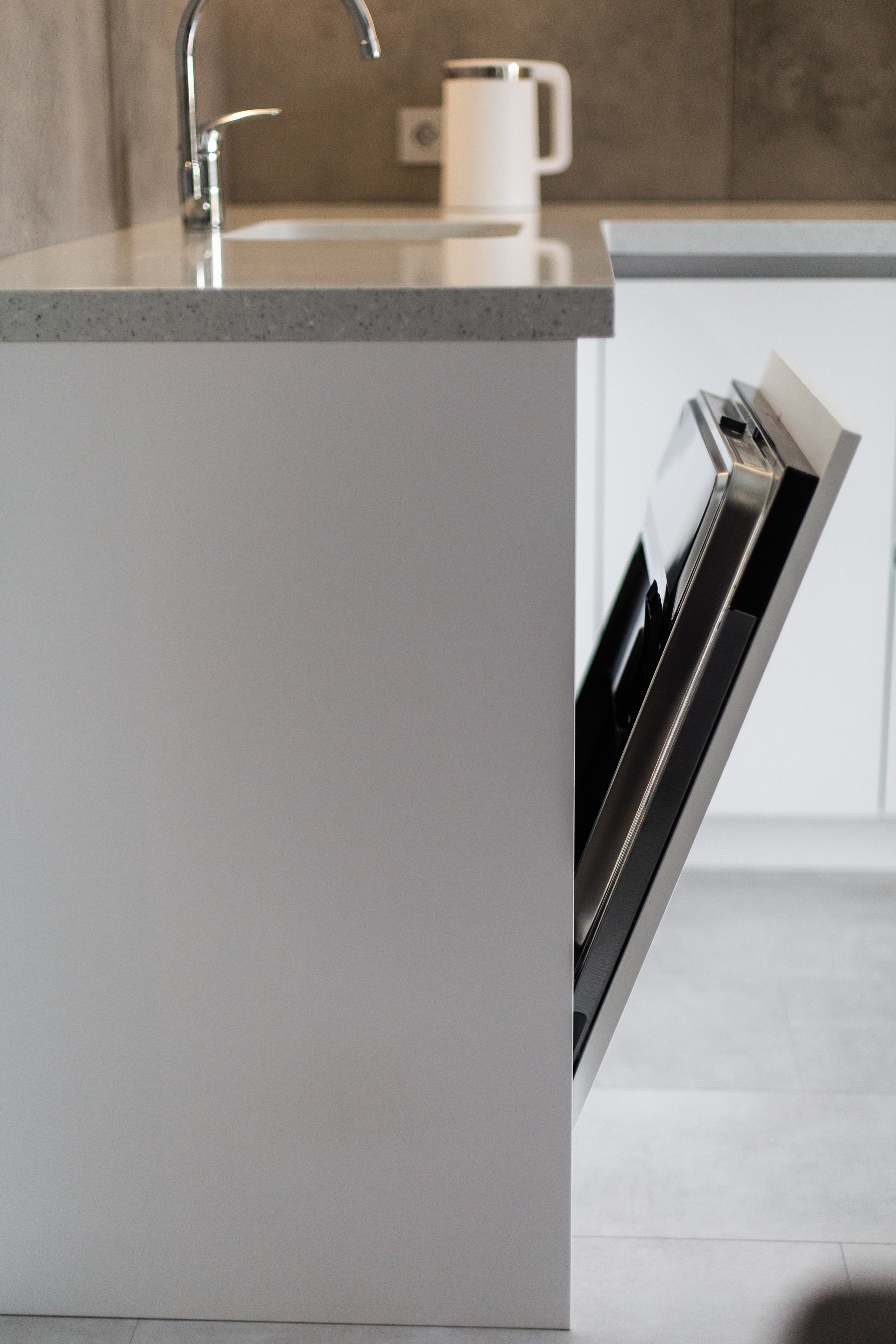 Кухня на заказ в Томске Северный Парк | Кухни Шкафы заказать. ГУДРУМ — Мебель на заказ в Томске | Кухни | Шкафы | Стулья и Столы