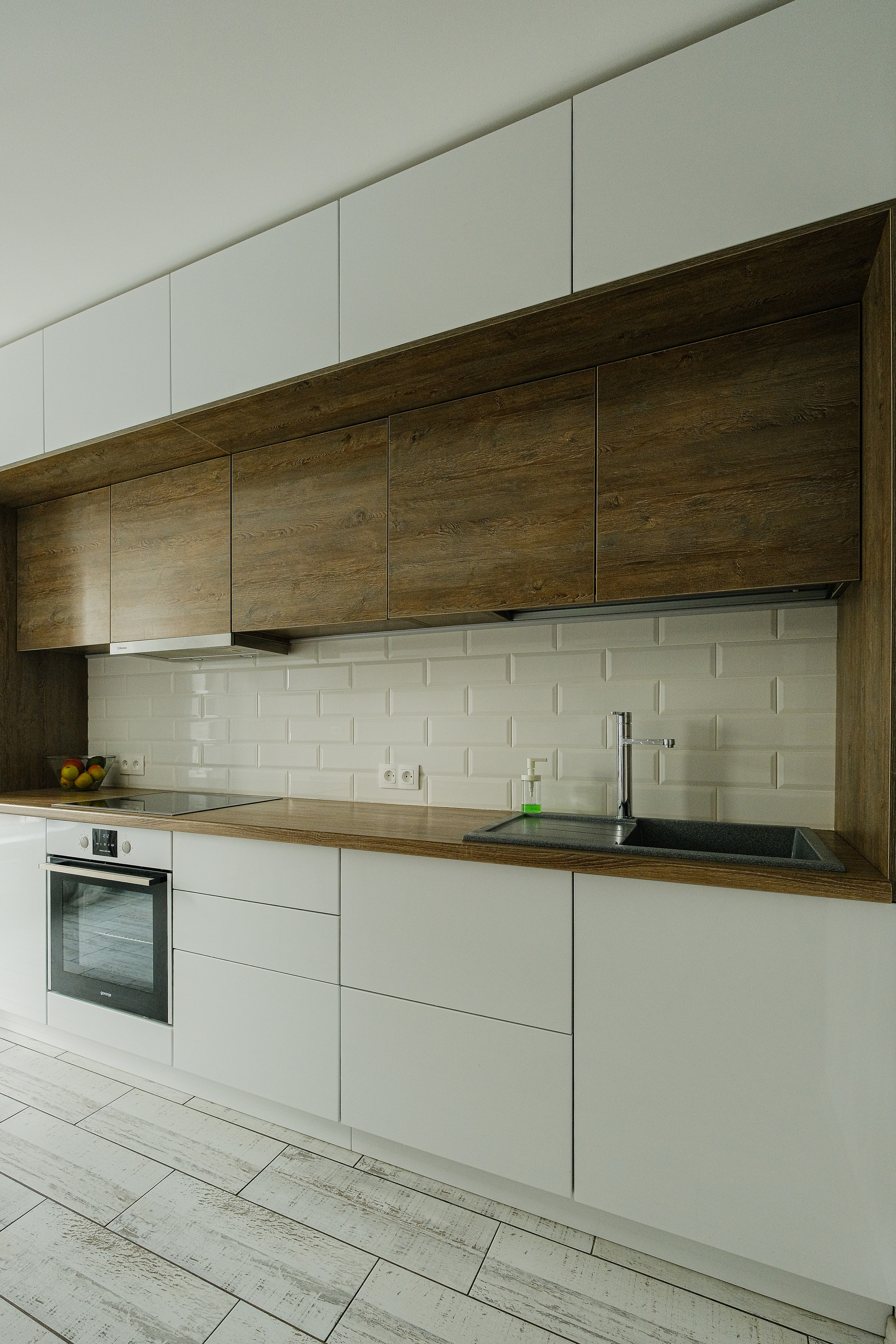 Кухня на заказ в Томске на пер. Овражный Томск| Мебель Кухни Шкафы. ГУДРУМ — Мебель на заказ в Томске | Кухни | Шкафы | Стулья и Столы