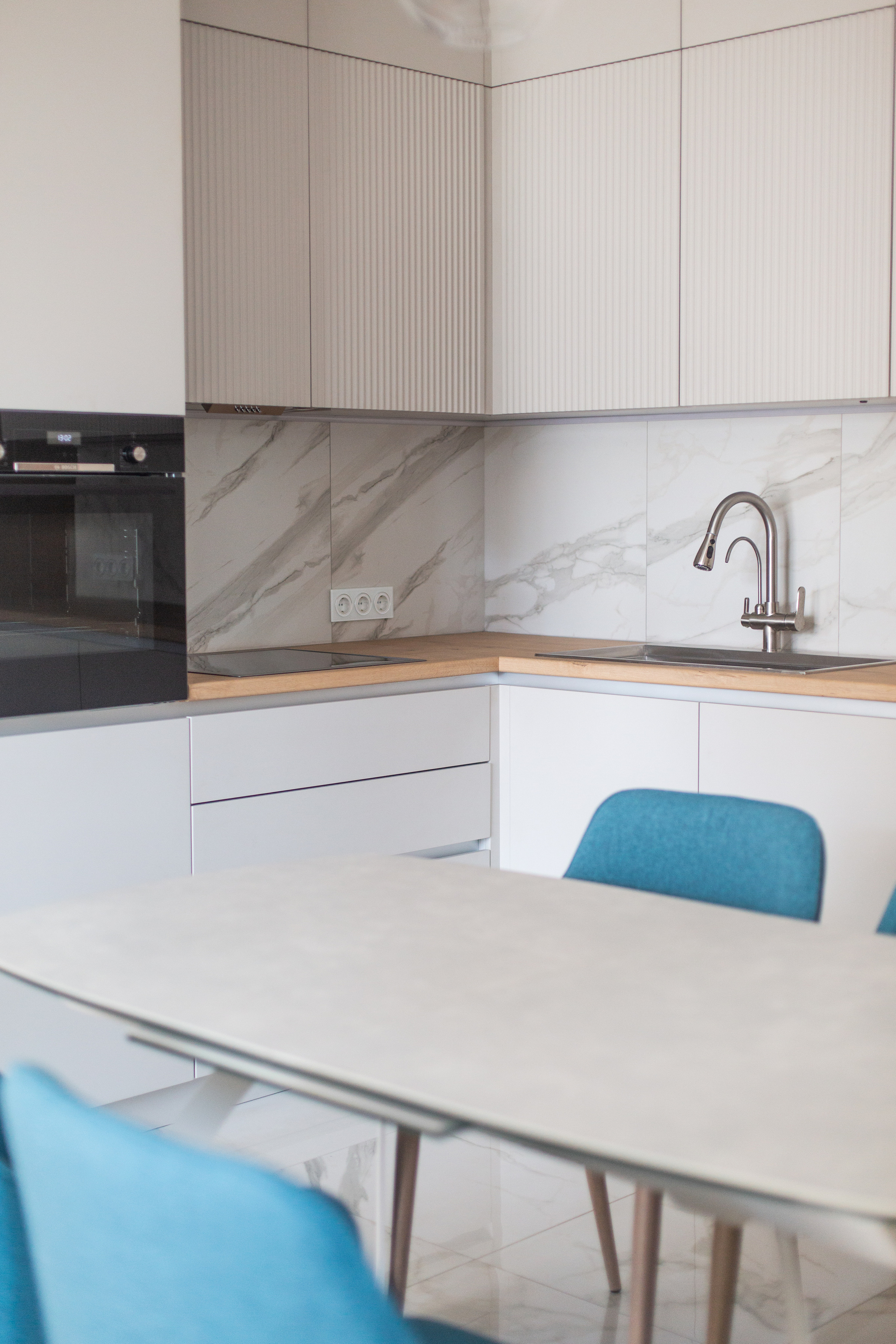 Кухня на заказ в Томске пер. Нечевский | Мебель Кухни Шкафы заказать. ГУДРУМ — Мебель на заказ в Томске | Кухни | Шкафы | Стулья и Столы