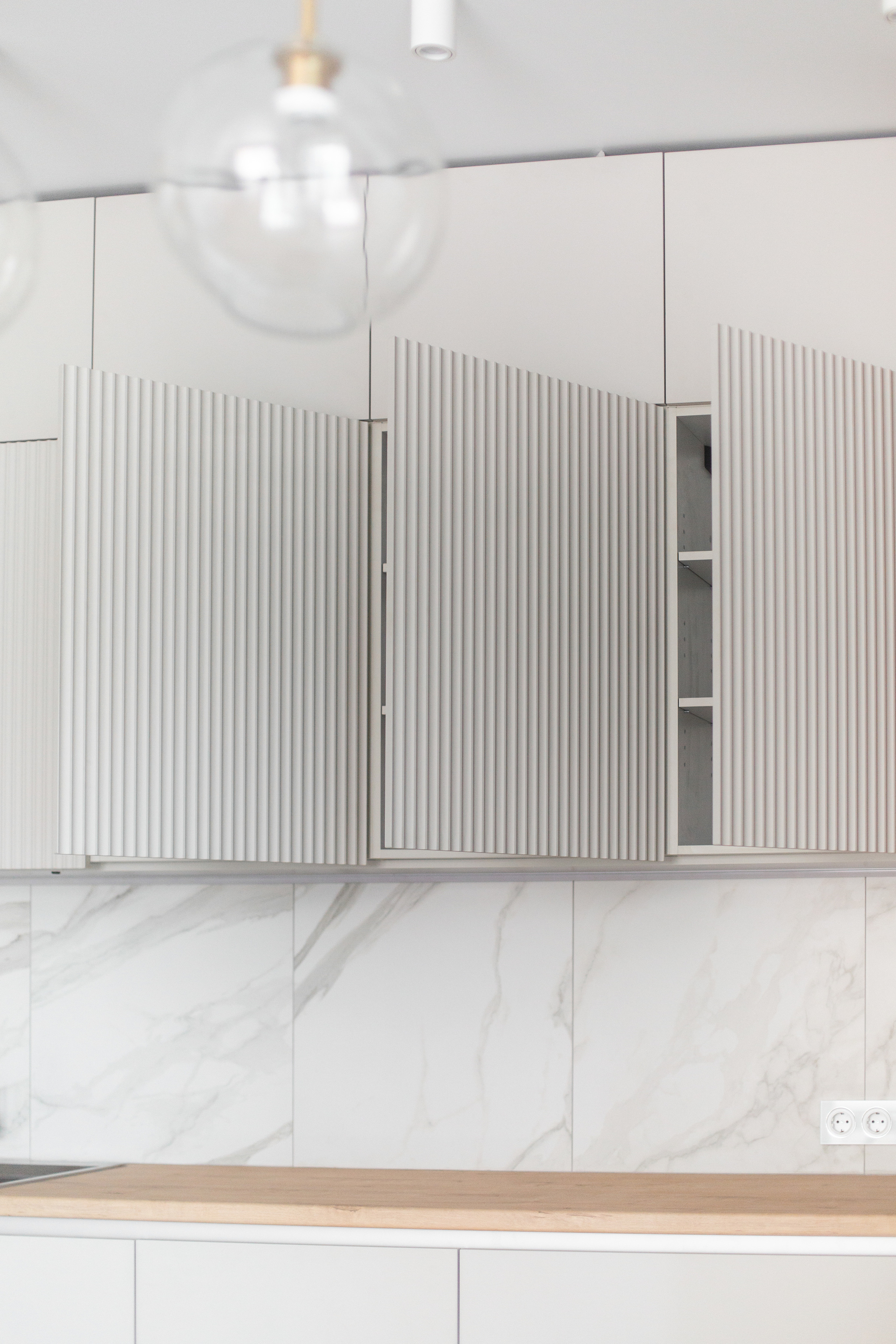 Кухня на заказ в Томске пер. Нечевский | Мебель Кухни Шкафы заказать. ГУДРУМ — Мебель на заказ в Томске | Кухни | Шкафы | Стулья и Столы