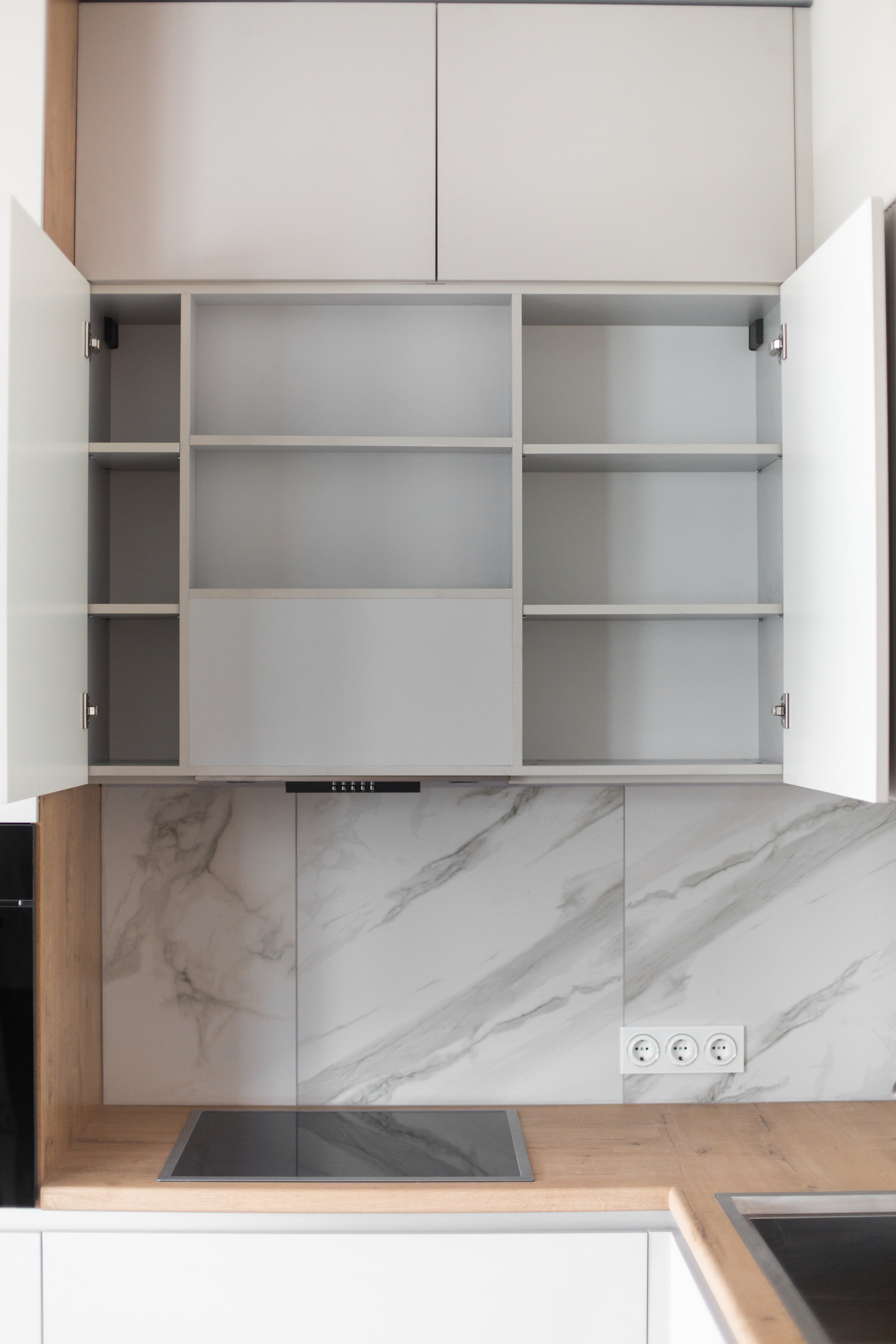 Кухня на заказ в Томске пер. Нечевский | Мебель Кухни Шкафы заказать. ГУДРУМ — Мебель на заказ в Томске | Кухни | Шкафы | Стулья и Столы