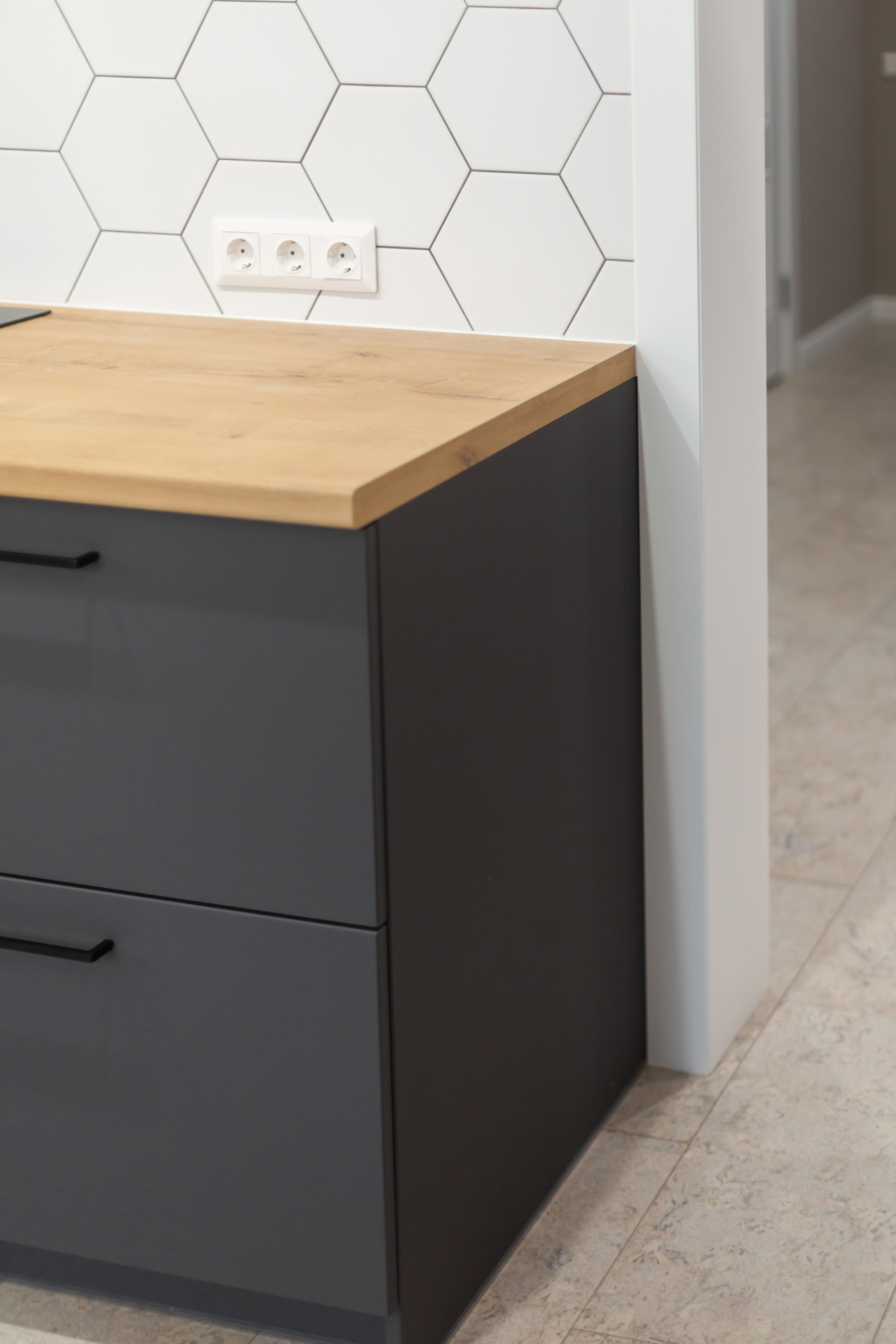 Кухня на заказ в г. Томск Северный Парк| Кухни Шкафы заказать. ГУДРУМ — Мебель на заказ в Томске | Кухни | Шкафы | Стулья и Столы