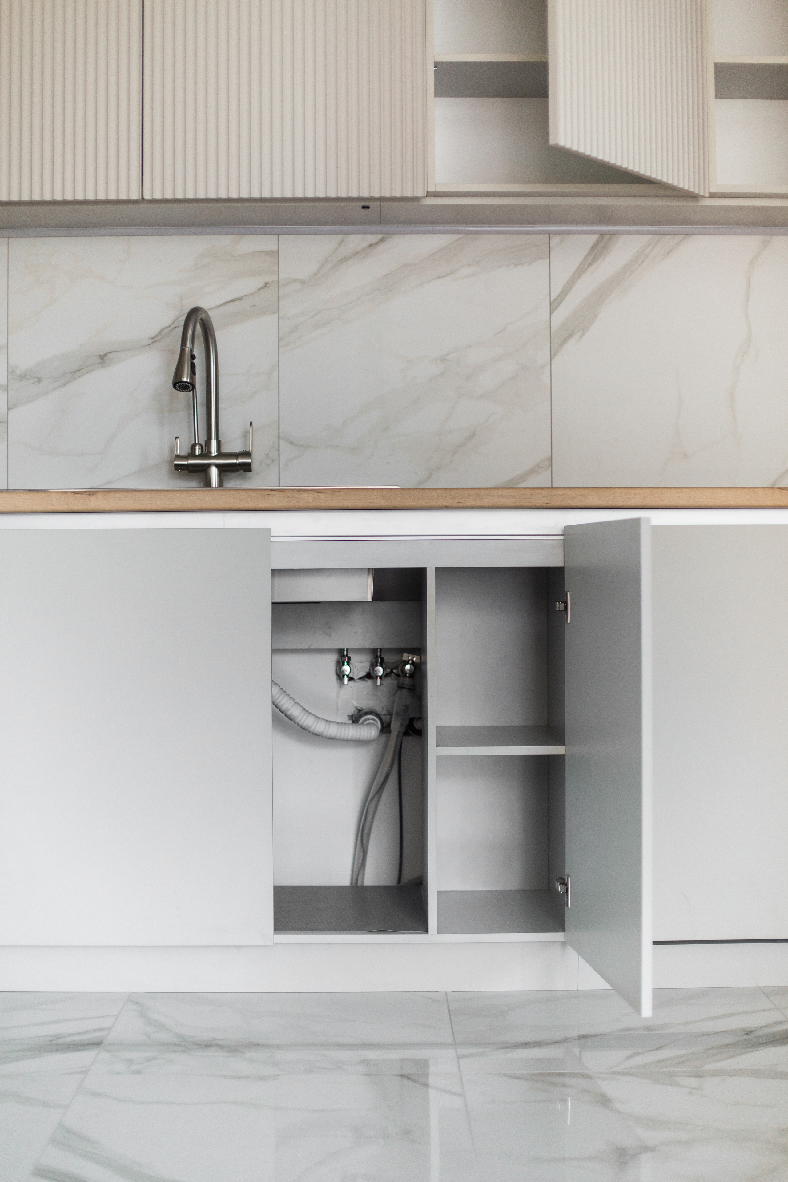 Кухня на заказ в Томске пер. Нечевский | Мебель Кухни Шкафы заказать. ГУДРУМ — Мебель на заказ в Томске | Кухни | Шкафы | Стулья и Столы