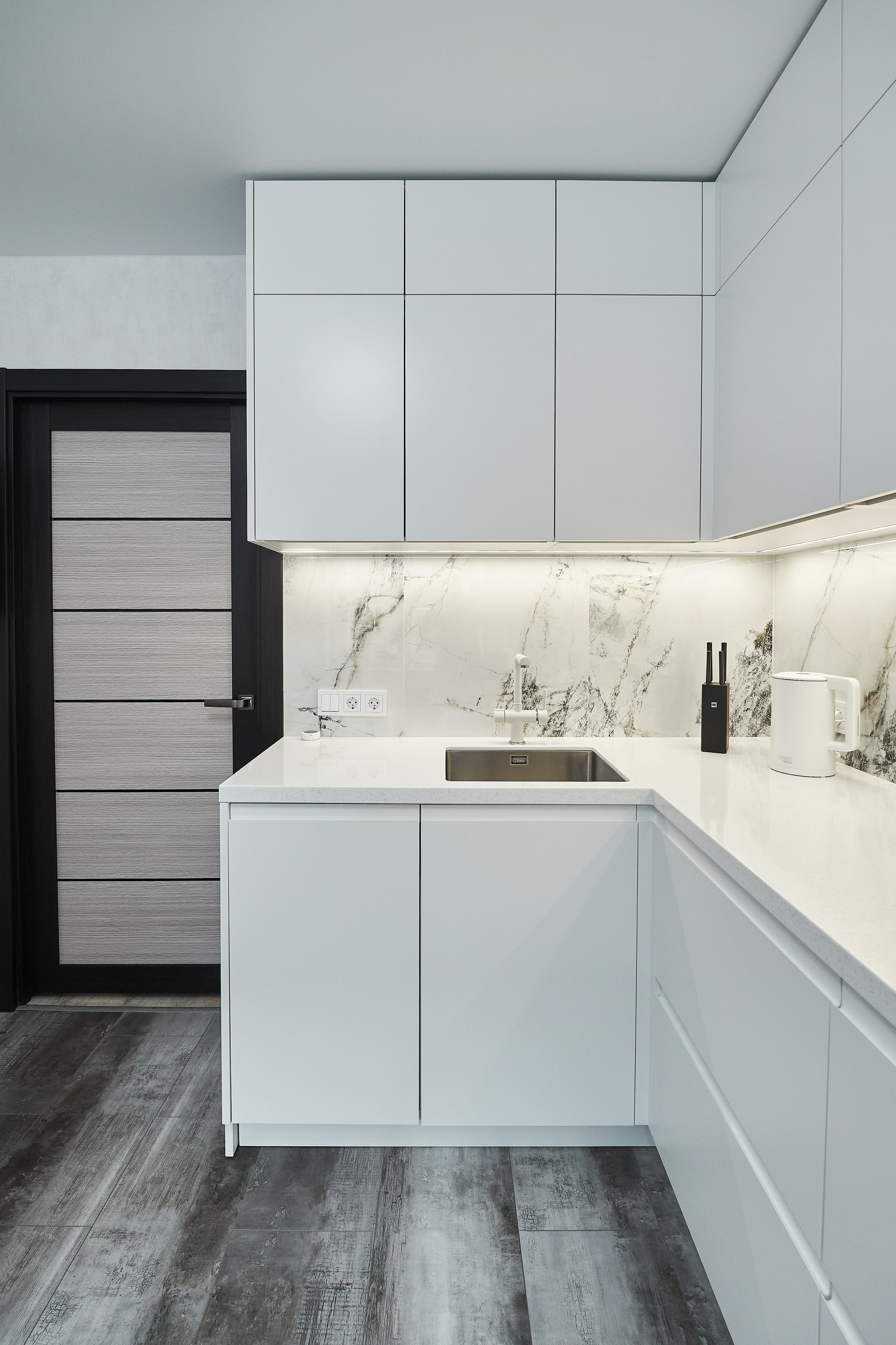 Кухня на заказ в Томске на ул.Лебедева Томск| Мебель Кухни Шкафы. ГУДРУМ — Мебель на заказ в Томске | Кухни | Шкафы | Стулья и Столы