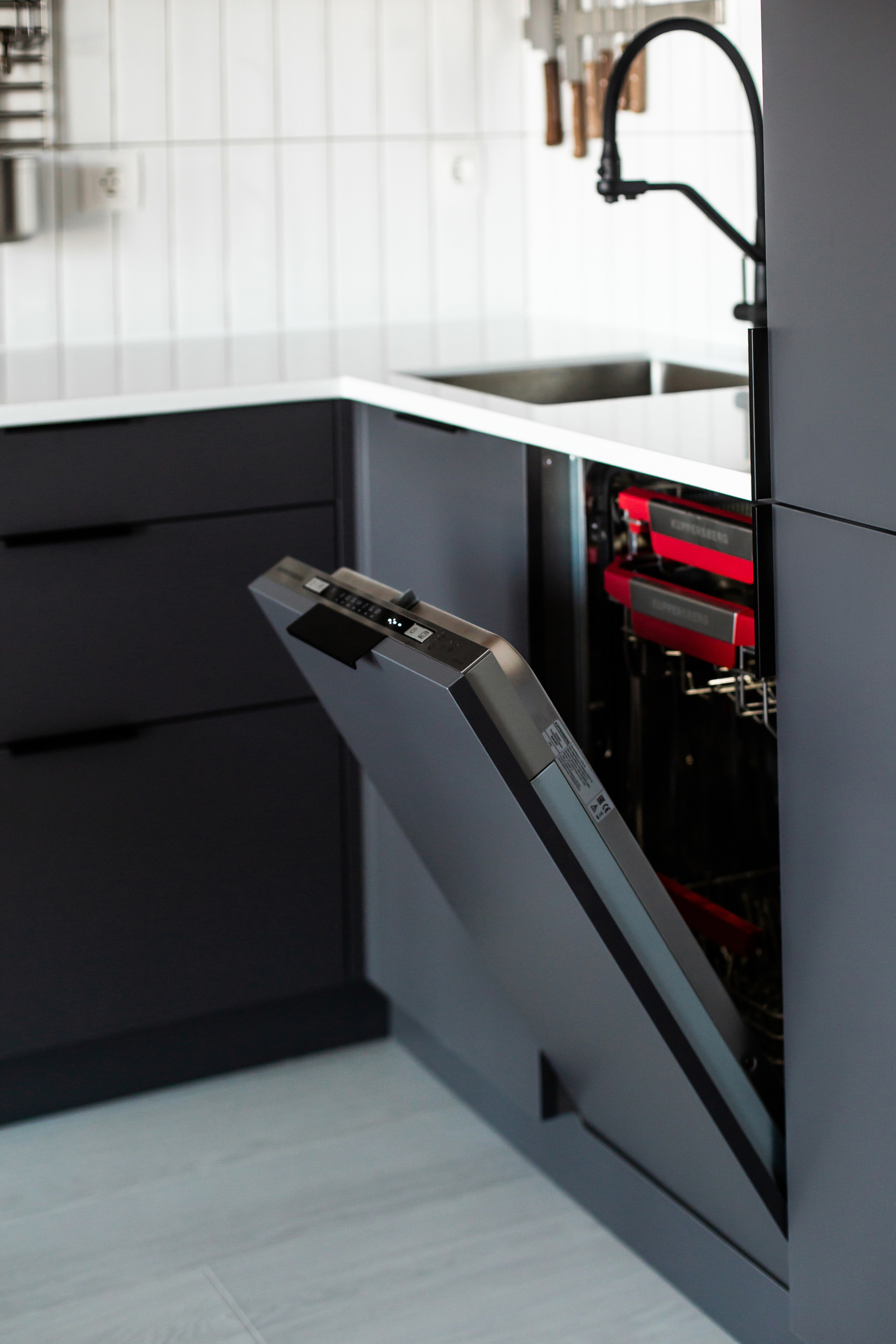 Кухня на заказ в Томске ЖК Алые Паруса| Мебель Кухни Шкафы заказать. ГУДРУМ — Мебель на заказ в Томске | Кухни | Шкафы | Стулья и Столы