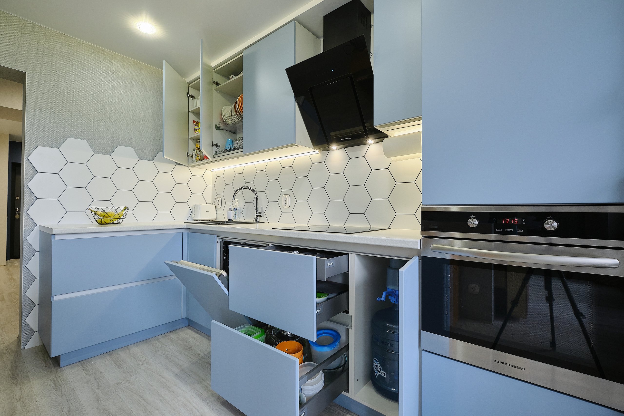 Кухня на заказ в Томске Овражный | Мебель Кухни Шкафы заказать. ГУДРУМ — Мебель на заказ в Томске | Кухни | Шкафы | Стулья и Столы