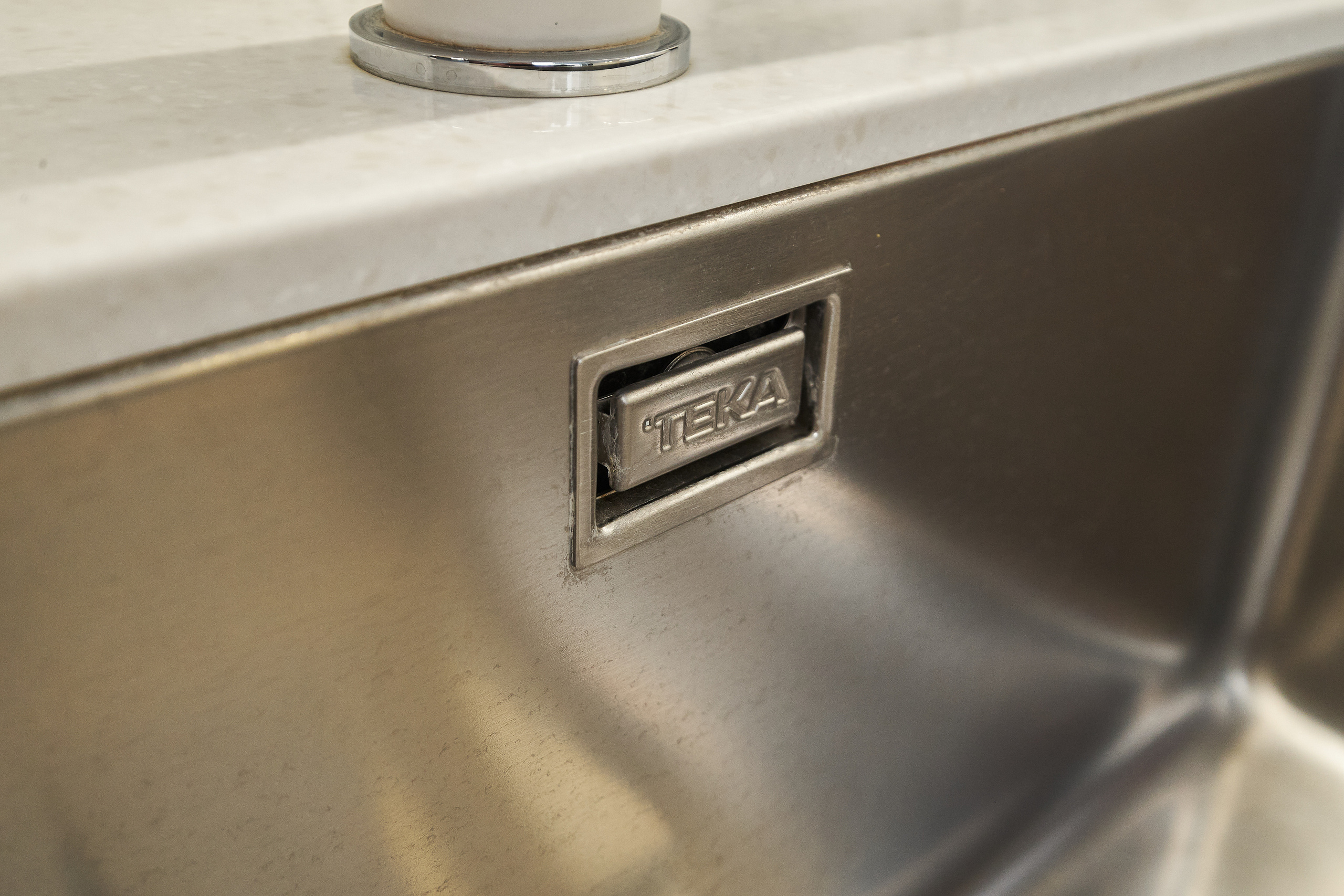 Кухня на заказ в Томске на ул.Лебедева Томск| Мебель Кухни Шкафы. ГУДРУМ — Мебель на заказ в Томске | Кухни | Шкафы | Стулья и Столы