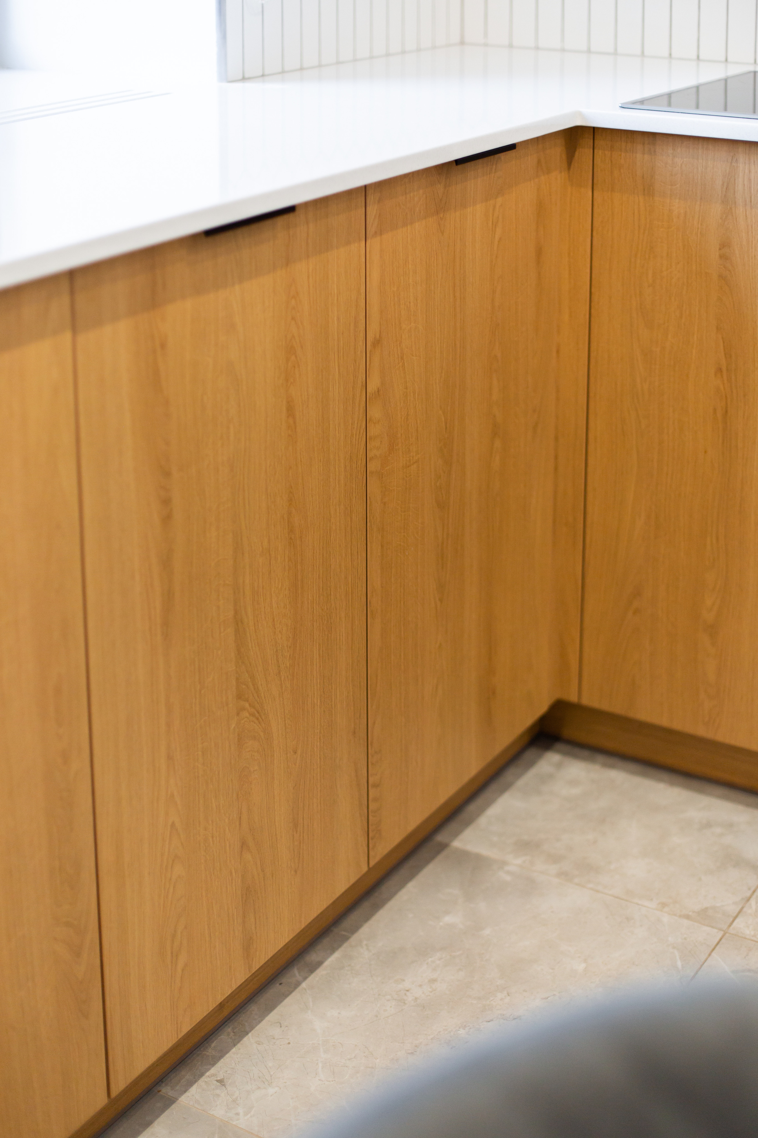 Кухня на заказ в Томске д. Некрасово | Мебель Кухни Шкафы заказать. ГУДРУМ — Мебель на заказ в Томске | Кухни | Шкафы | Стулья и Столы