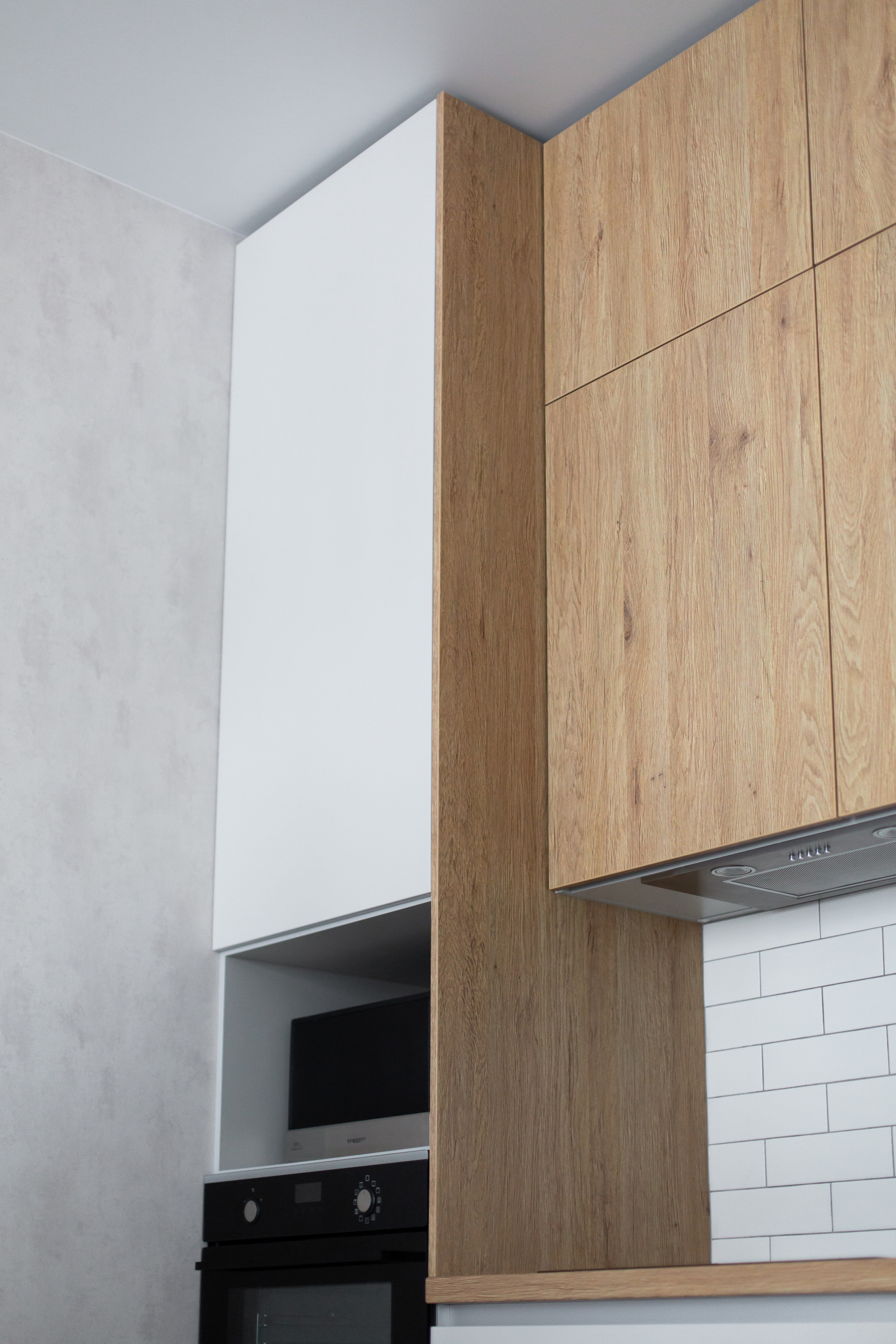 Кухня на заказ в Томске Комсомольский 48 | Мебель Кухни Шкафы заказать. ГУДРУМ — Мебель на заказ в Томске | Кухни | Шкафы | Стулья и Столы