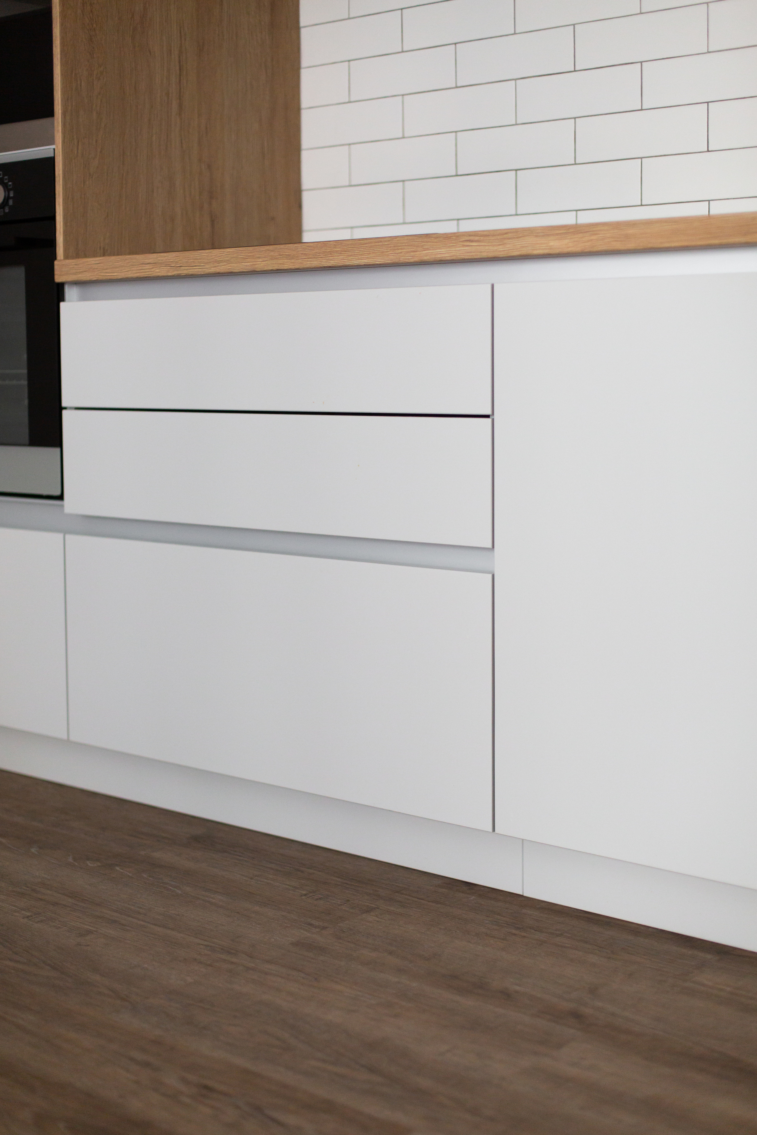 Кухня на заказ в Томске Комсомольский 48 | Мебель Кухни Шкафы заказать. ГУДРУМ — Мебель на заказ в Томске | Кухни | Шкафы | Стулья и Столы