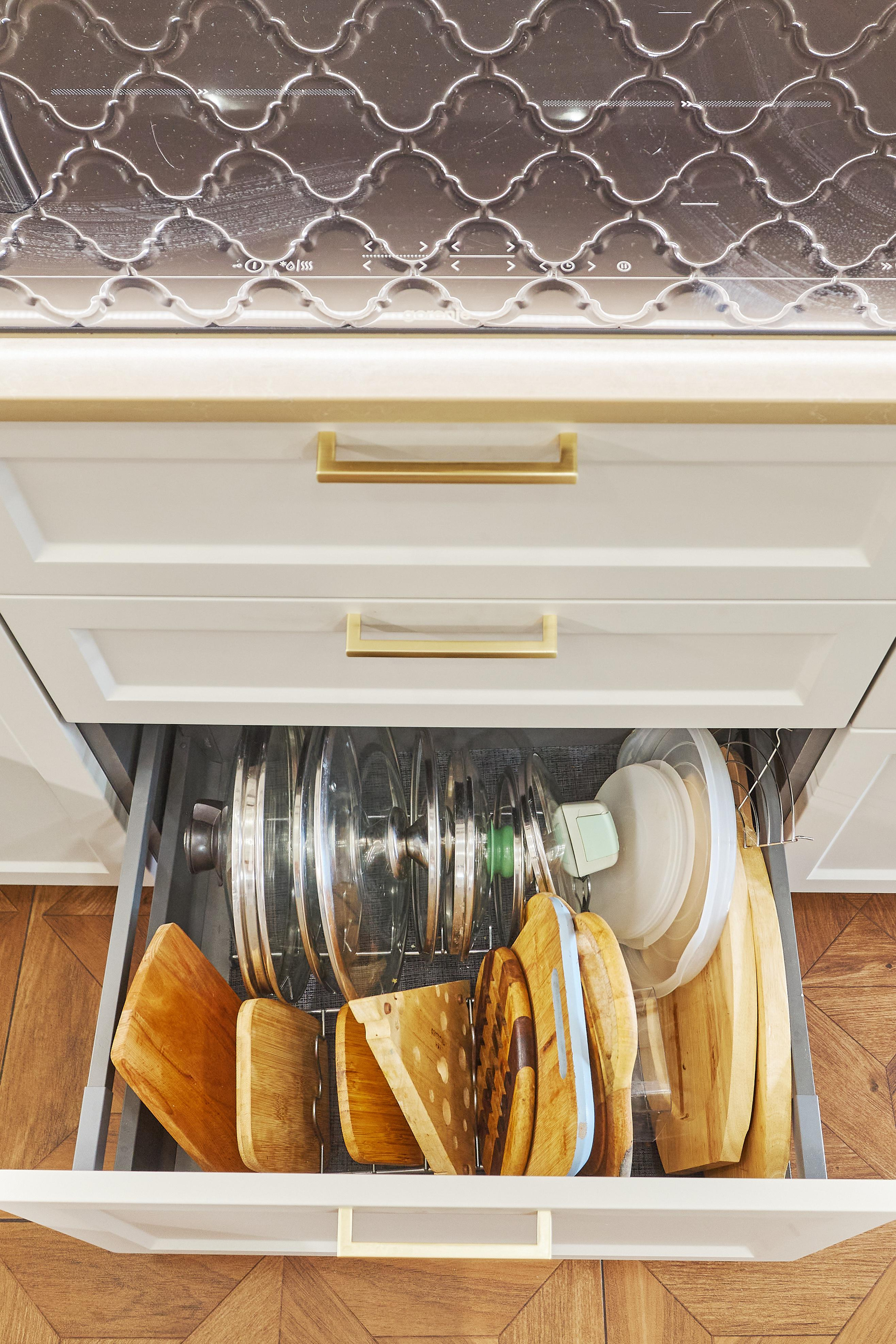 Кухни Томск на заказ. Изготовление мебели по размерам. ГУДРУМ — Мебель на заказ в Томске | Кухни | Шкафы | Стулья и Столы