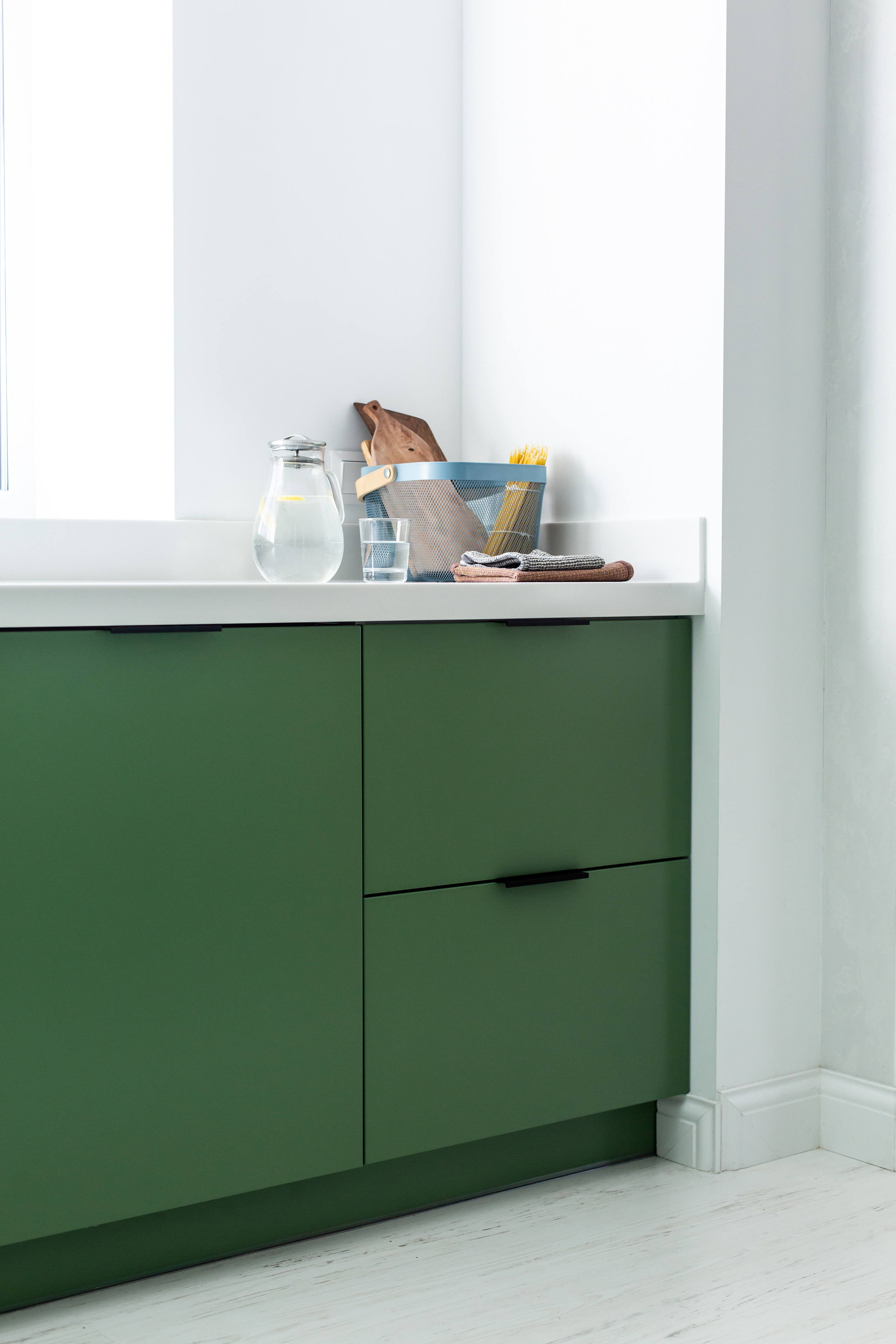 Кухня на заказ в Томске Холмы Village | Мебель Кухни Шкафы заказать. ГУДРУМ — Мебель на заказ в Томске | Кухни | Шкафы | Стулья и Столы