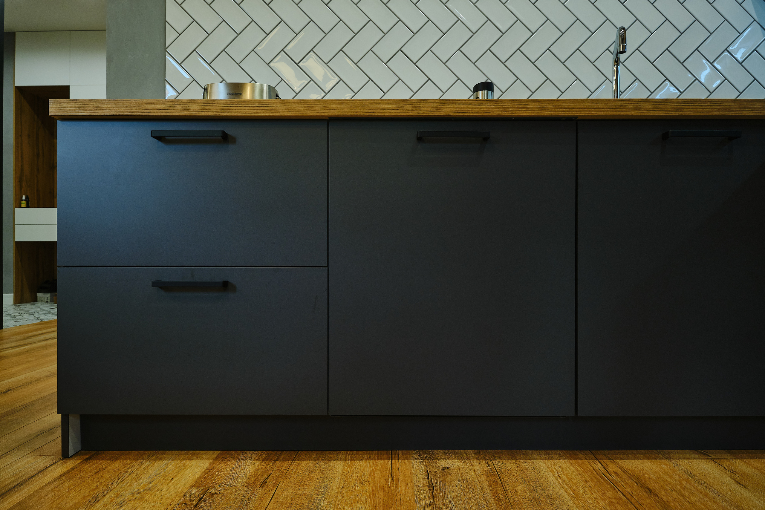 Кухня на заказ в Томске на ул.Карташова Томск| Мебель Кухни Шкафы. ГУДРУМ — Мебель на заказ в Томске | Кухни | Шкафы | Стулья и Столы