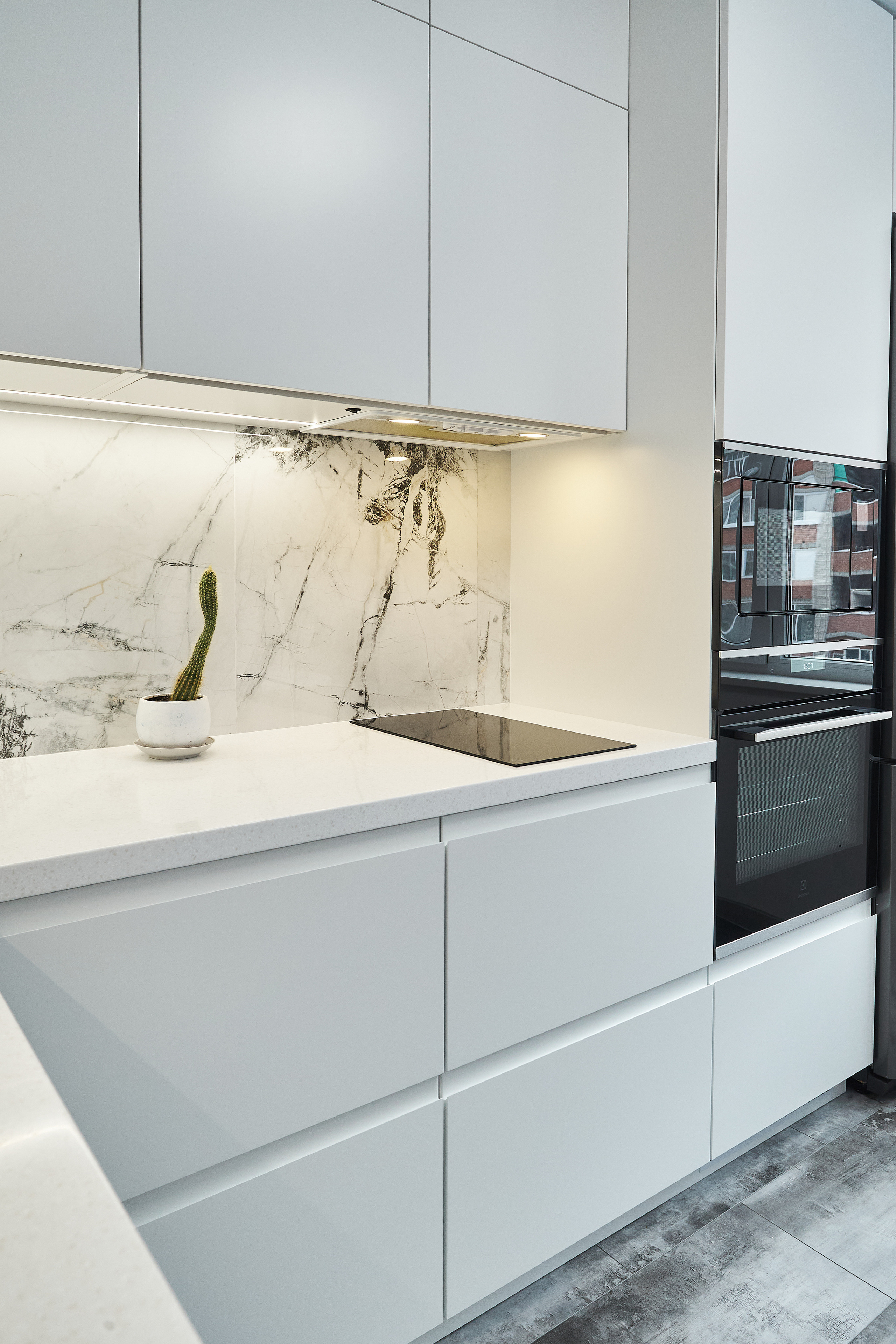 Кухня на заказ в Томске на ул.Лебедева Томск| Мебель Кухни Шкафы. ГУДРУМ — Мебель на заказ в Томске | Кухни | Шкафы | Стулья и Столы