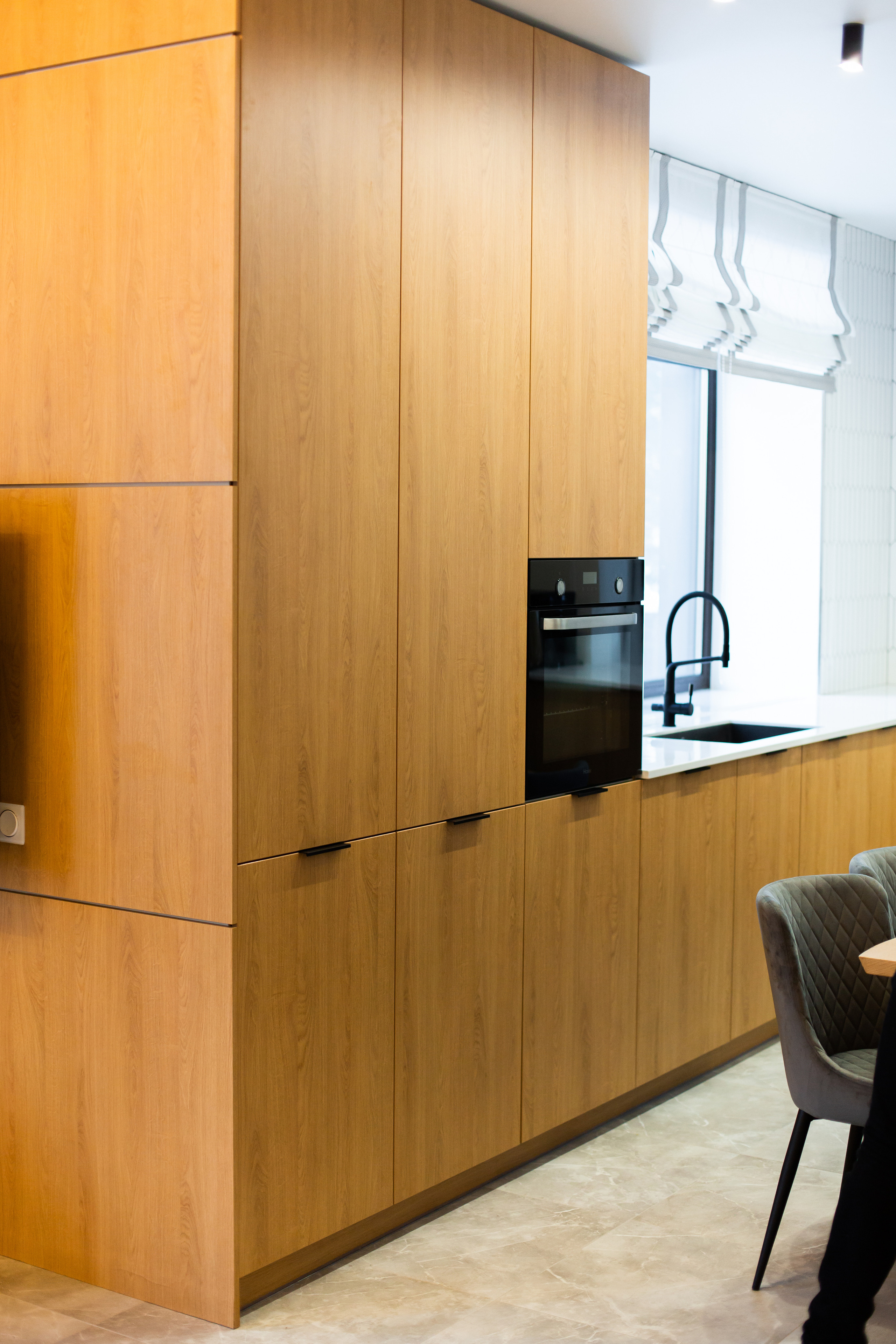 Кухня на заказ в Томске д. Некрасово | Мебель Кухни Шкафы заказать. ГУДРУМ — Мебель на заказ в Томске | Кухни | Шкафы | Стулья и Столы