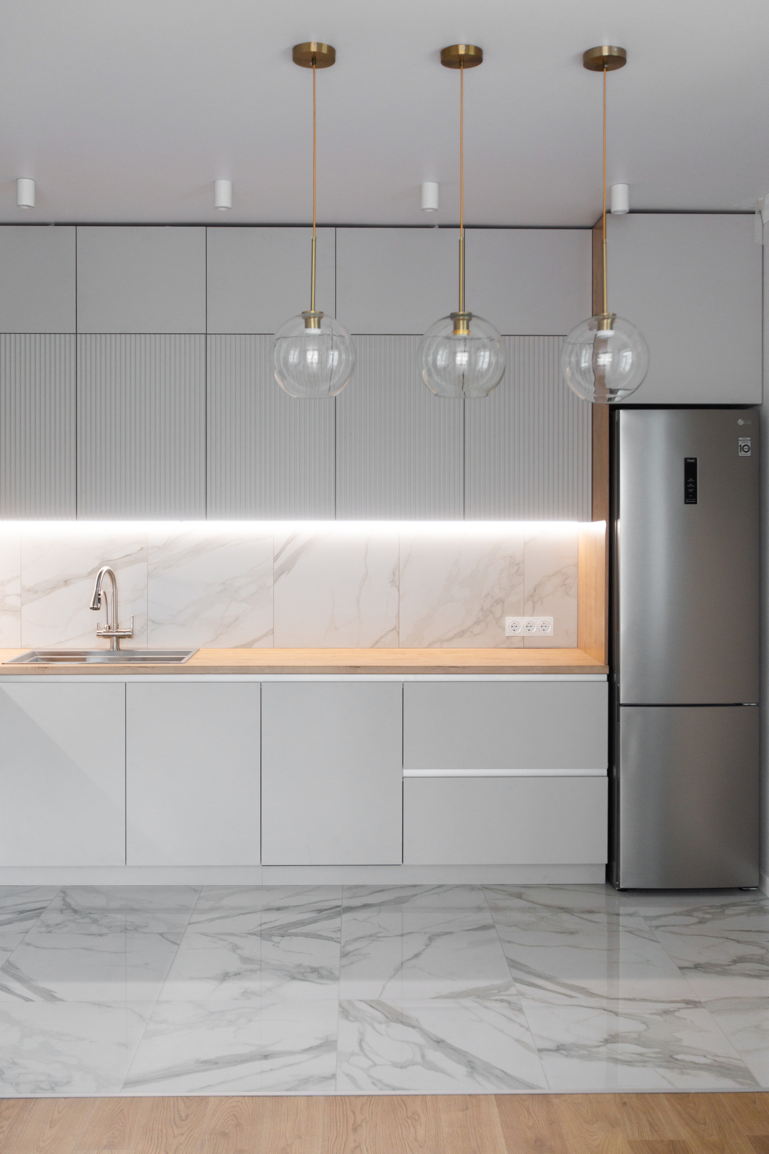 Кухня на заказ в Томске пер. Нечевский | Мебель Кухни Шкафы заказать. ГУДРУМ — Мебель на заказ в Томске | Кухни | Шкафы | Стулья и Столы